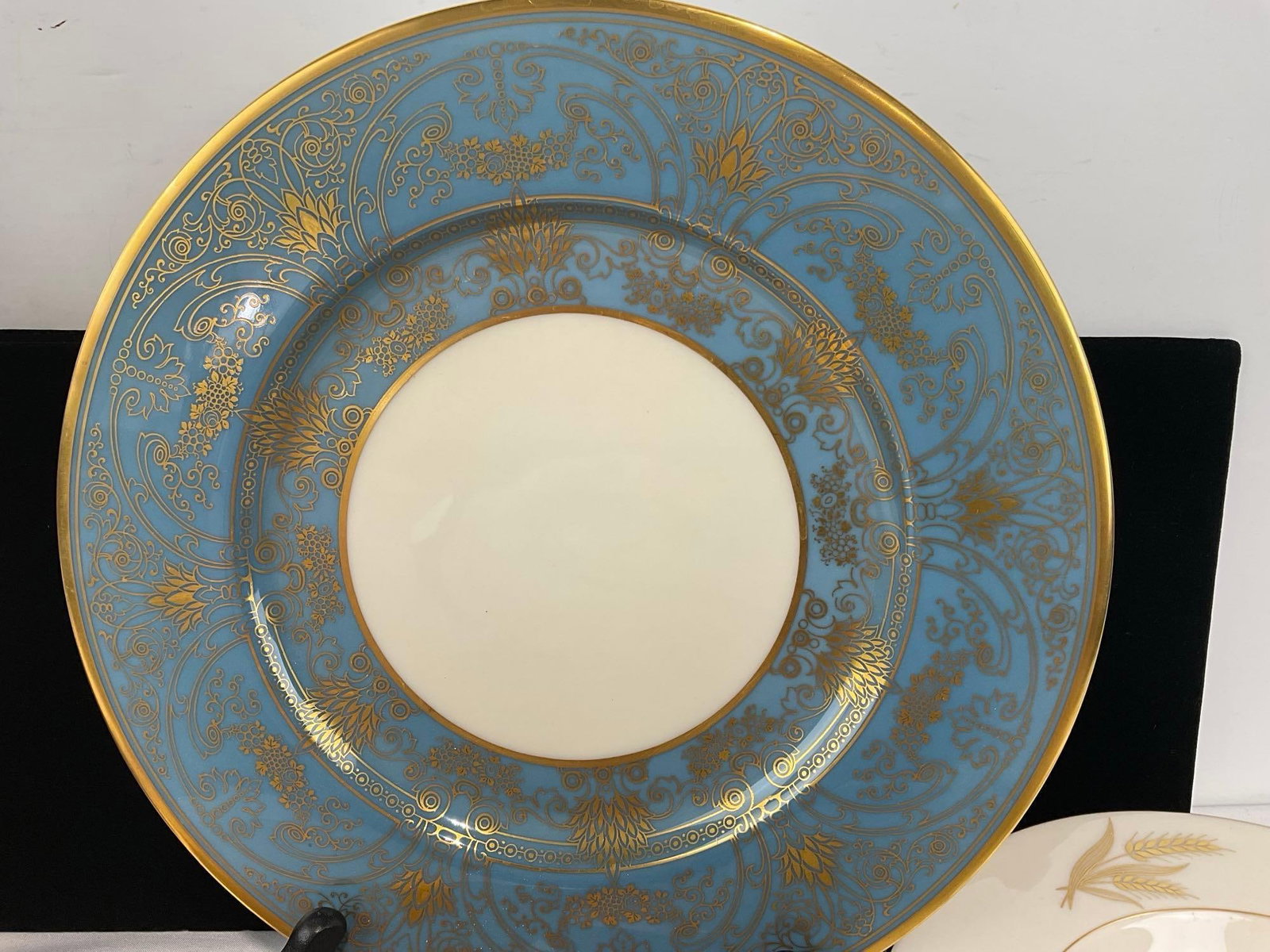 Lenox China, Variety of Patterns, 2 Red & 1 Blue w/Gilt designs, 4 Shalimar, 4 Peachtree Plates, ... - 4
