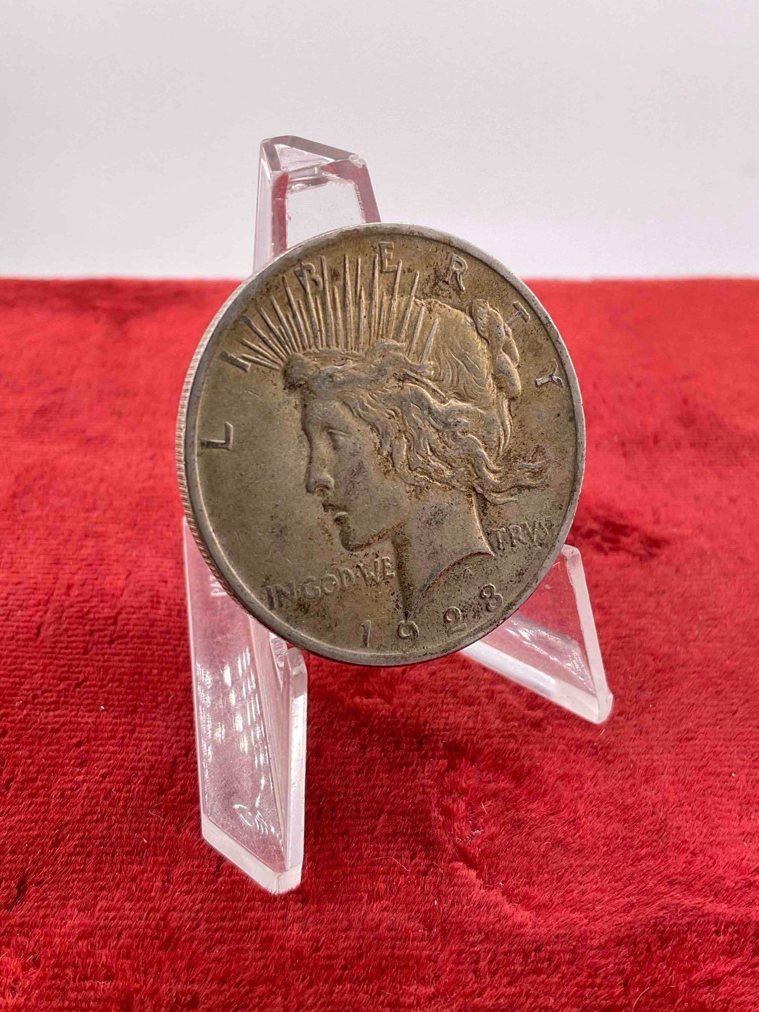 Antique 1923 Silver Peace Dollar Coin. - 2