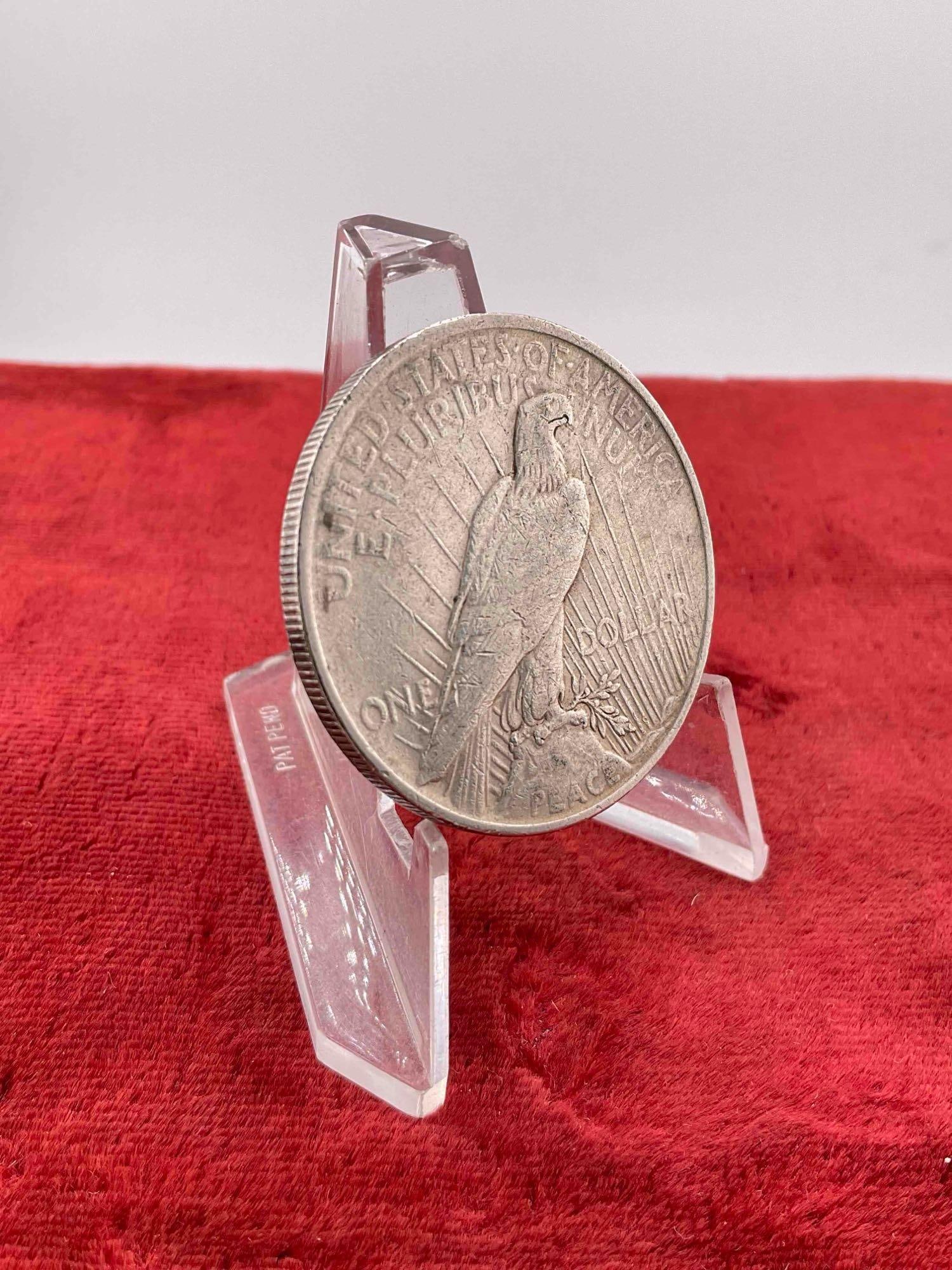 Antique 1922 Silver Peace Dollar Coin. - 4