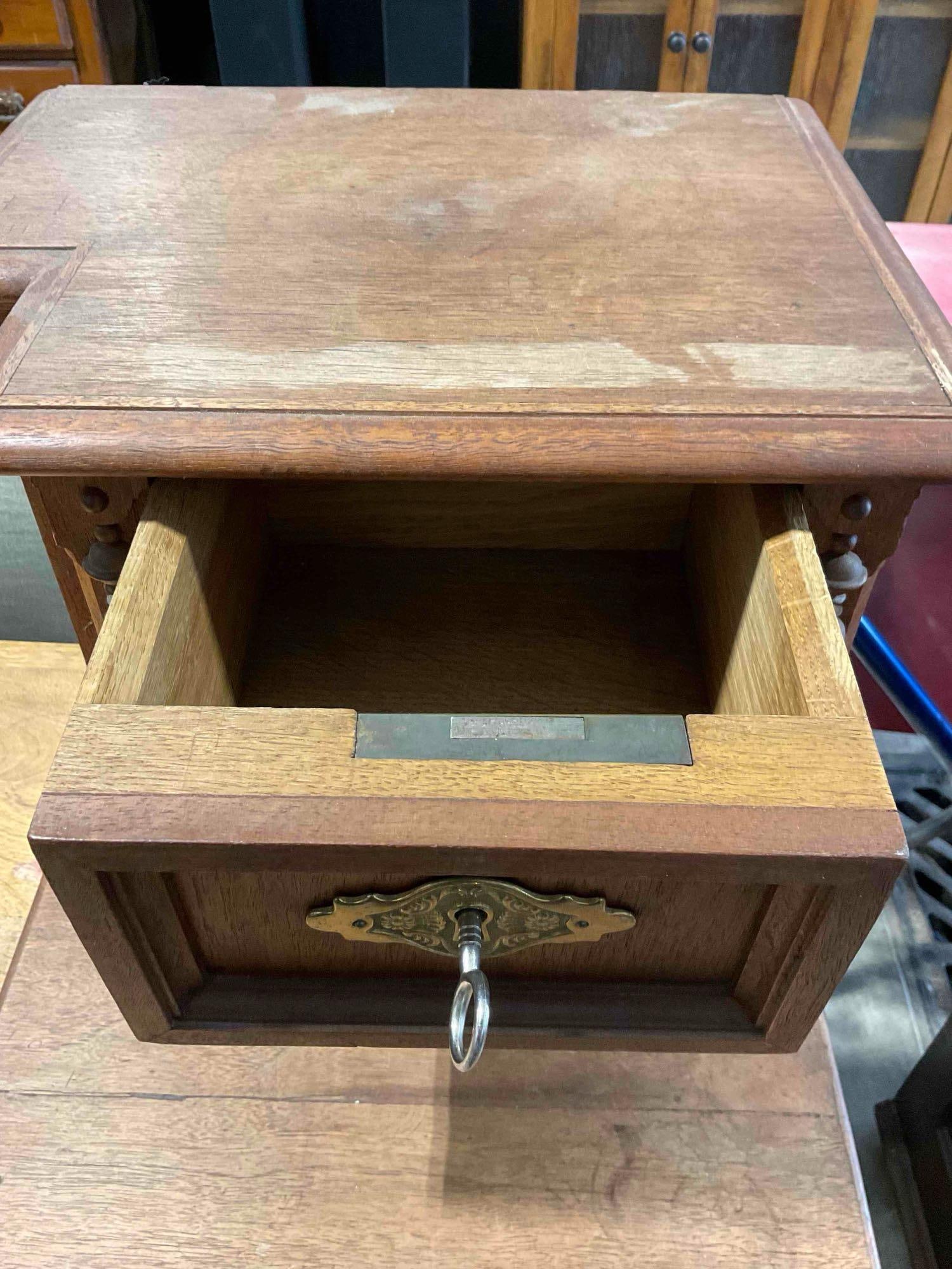 Lovely Antique Mahogany & Tiger Oak? Side Storage Cabinet w/ 6 Drawers, Tray & Keys. - 6
