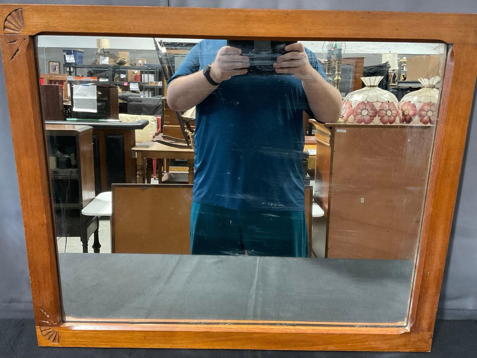 Antique Oak Framed Mirror, w/Handcarved Fan details in each corner, 28x34 inches: Quite heavy for a mirror. See pics for condition. Measures approx 28h x 34w x 4d inches. E-6560