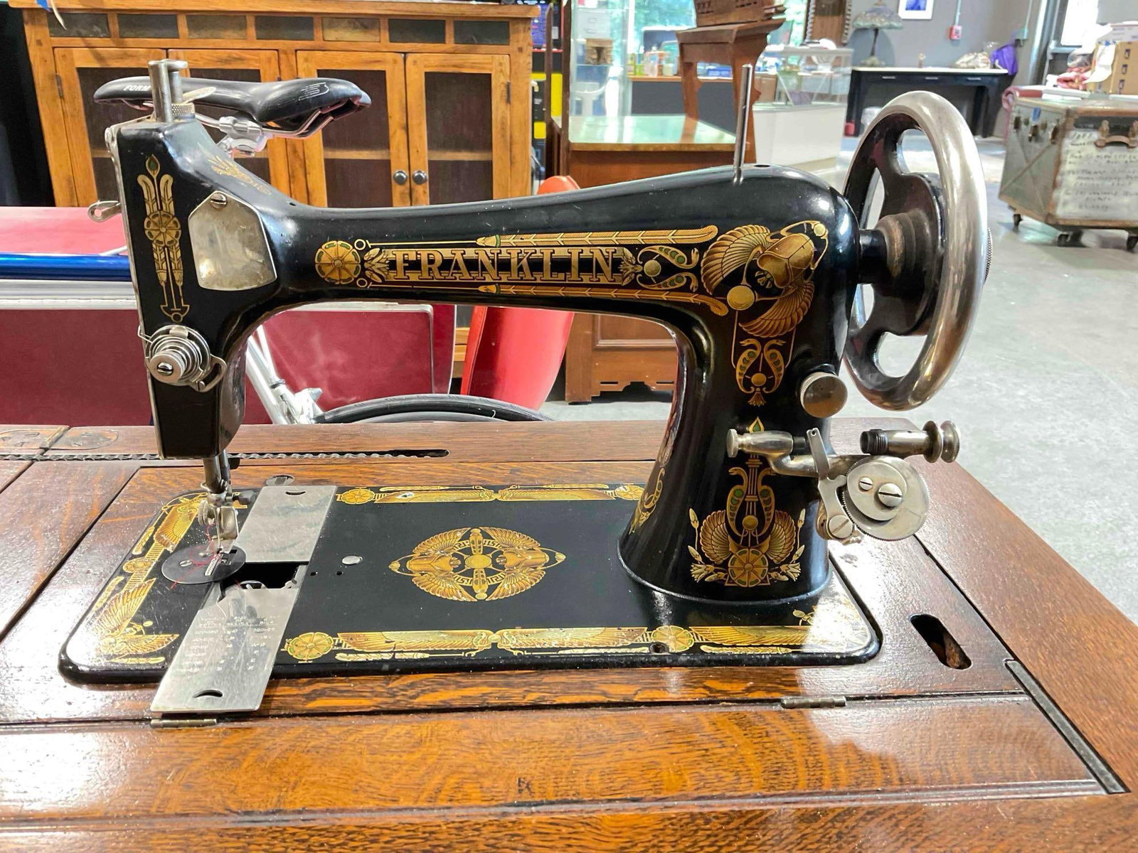 Antique Franklin Treadle Sewing Machine in Handsome Quarter Sawn Tiger Oak Cabinet. - 3