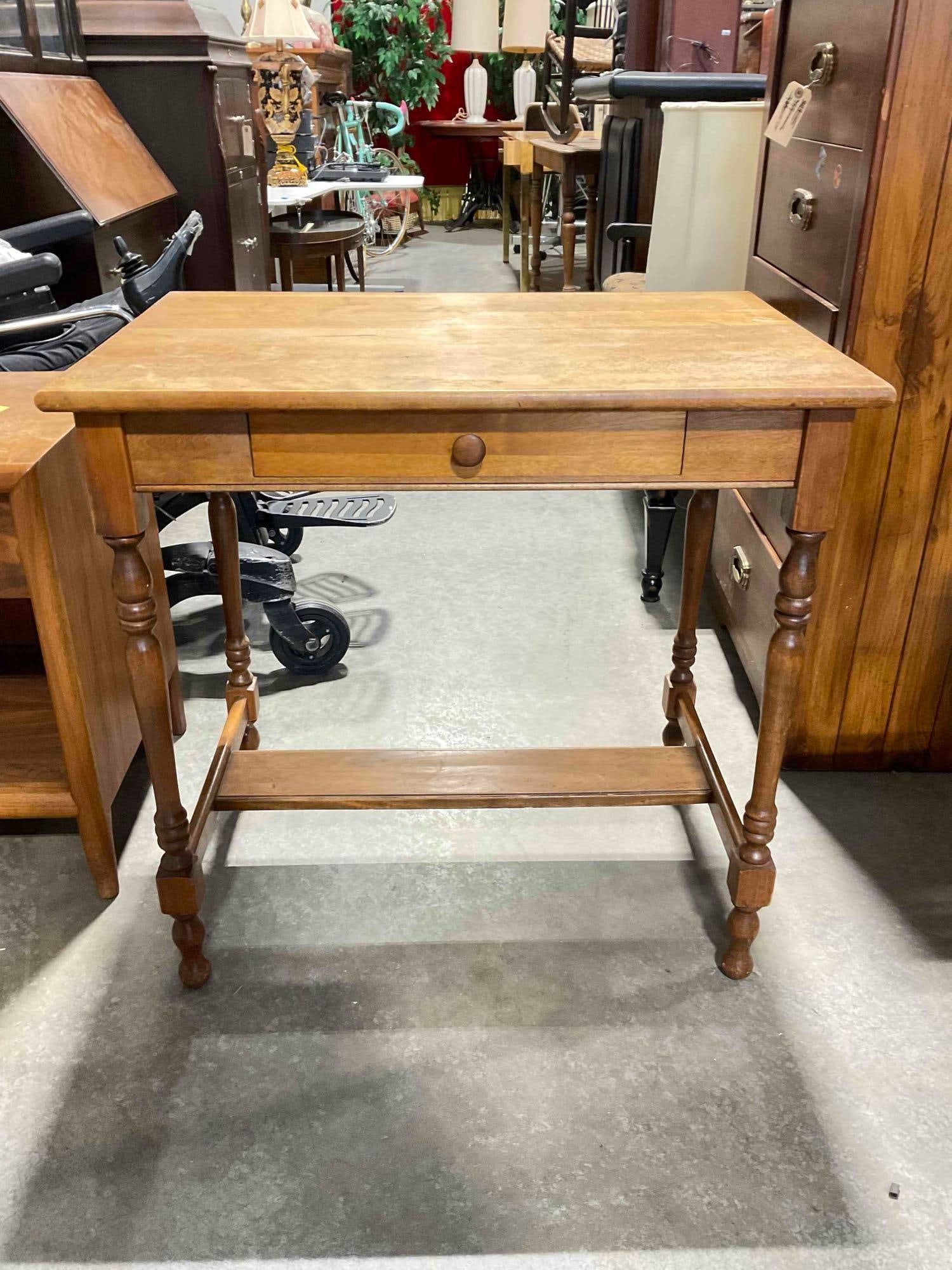 Vintage Oak Wood Side Writer's Table w/ Drawer. Measures 30" x 20" x 30" See pics.: Vintage Oak Wood Side Writer's Table w/ Drawer. Measures 30" x 20" x 20" Piece has wear indicative of age and use, would make a great refinishing project, see photos for condition. DM-6620