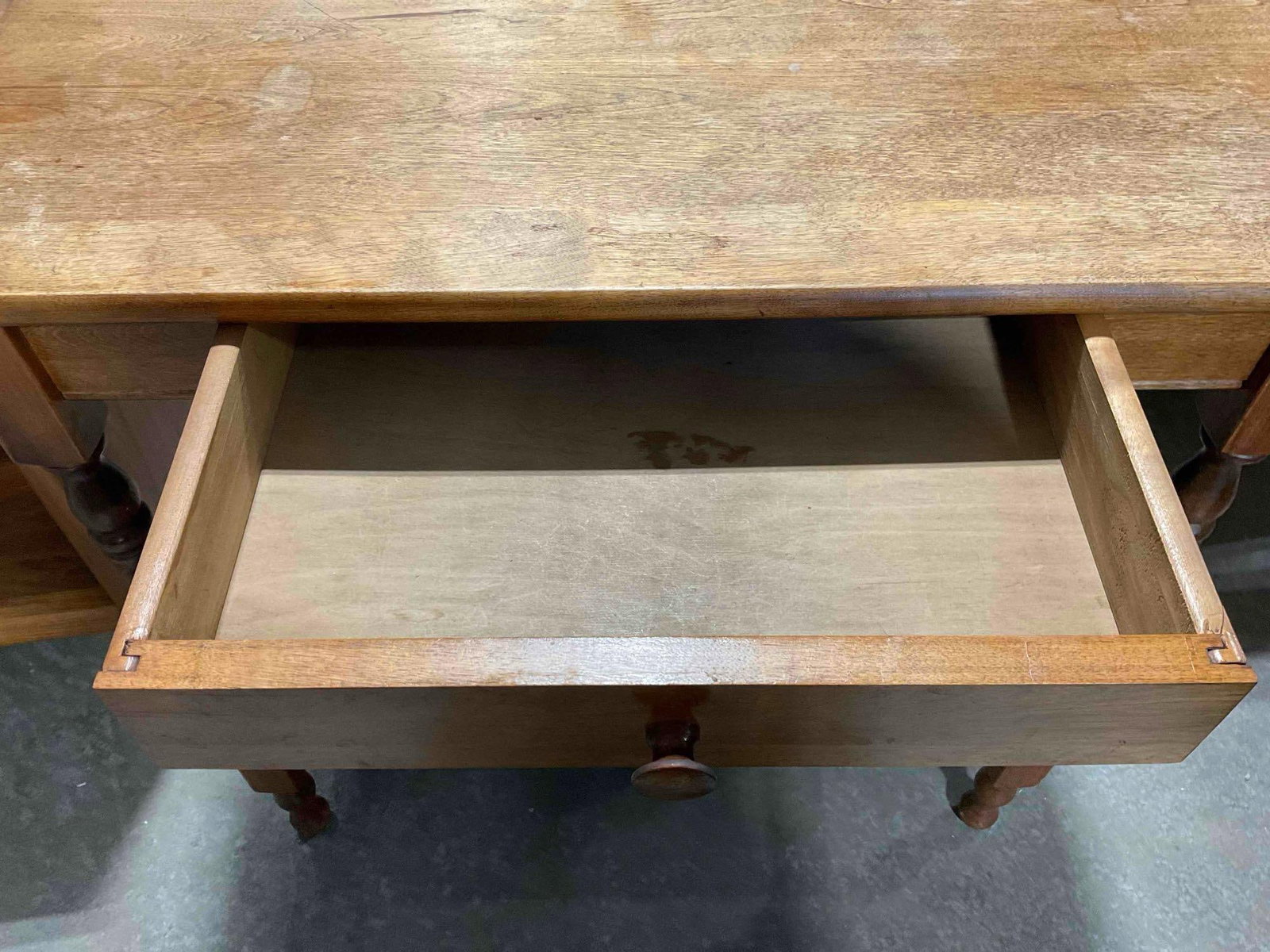 Vintage Oak Wood Side Writer's Table w/ Drawer. Measures 30" x 20" x 30" See pics. - 4
