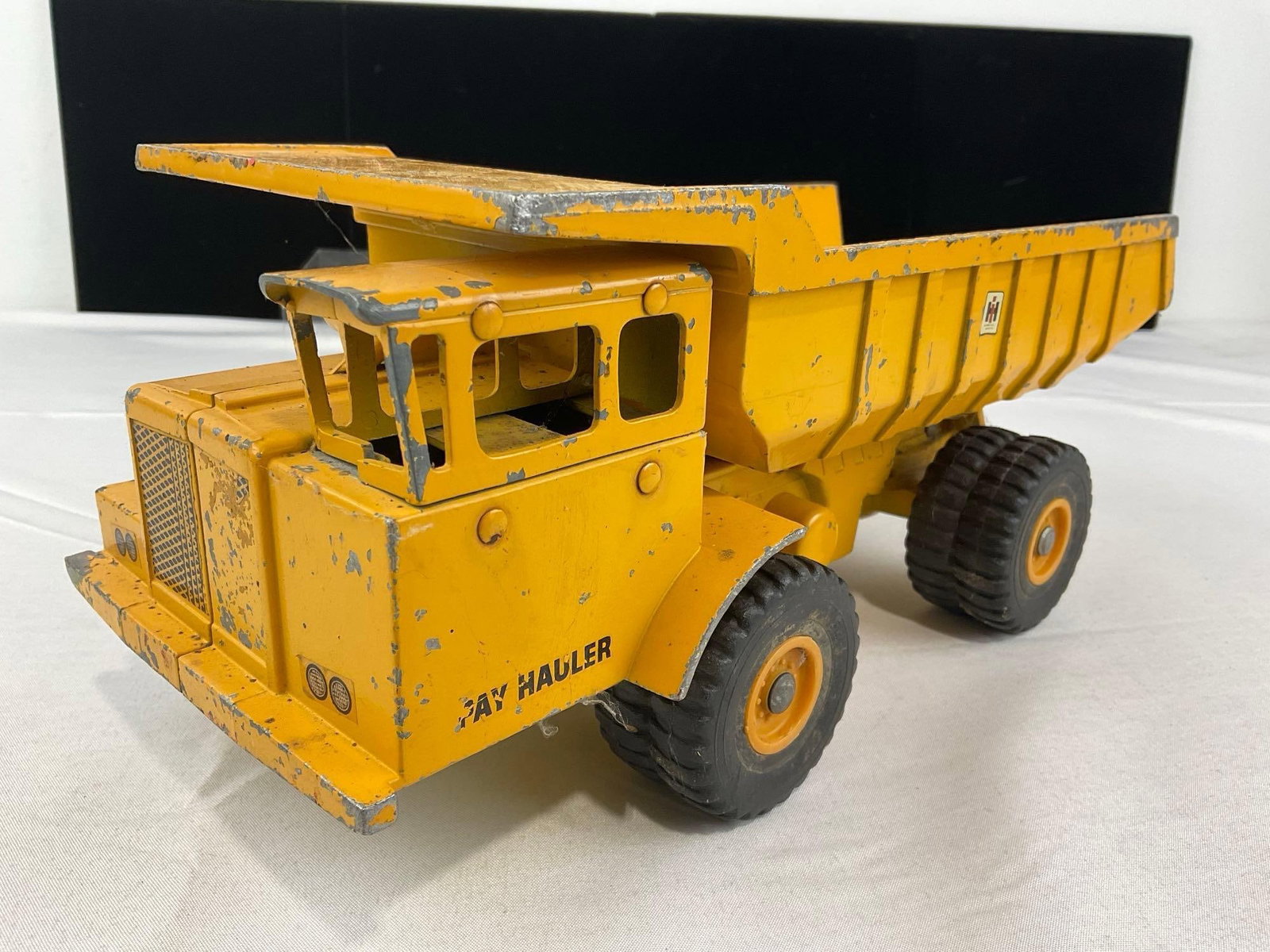 2 Vintage Metal Toys, Hubley P-38 Lightning & Ertl International Harvester Dump Truck Pay Hauler - 5