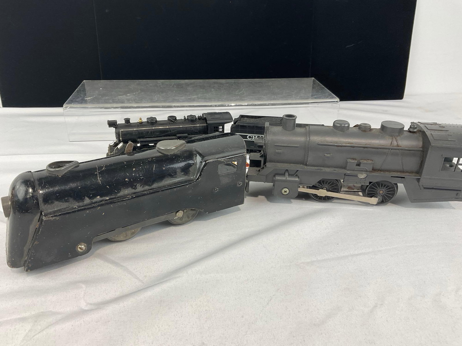 3 Locomotive Toys, 2x Louis Marx & Co O-Gauge, 50s era & 30s Commodore Vanderbilt, + Tyco HO 2-8-0 - 5