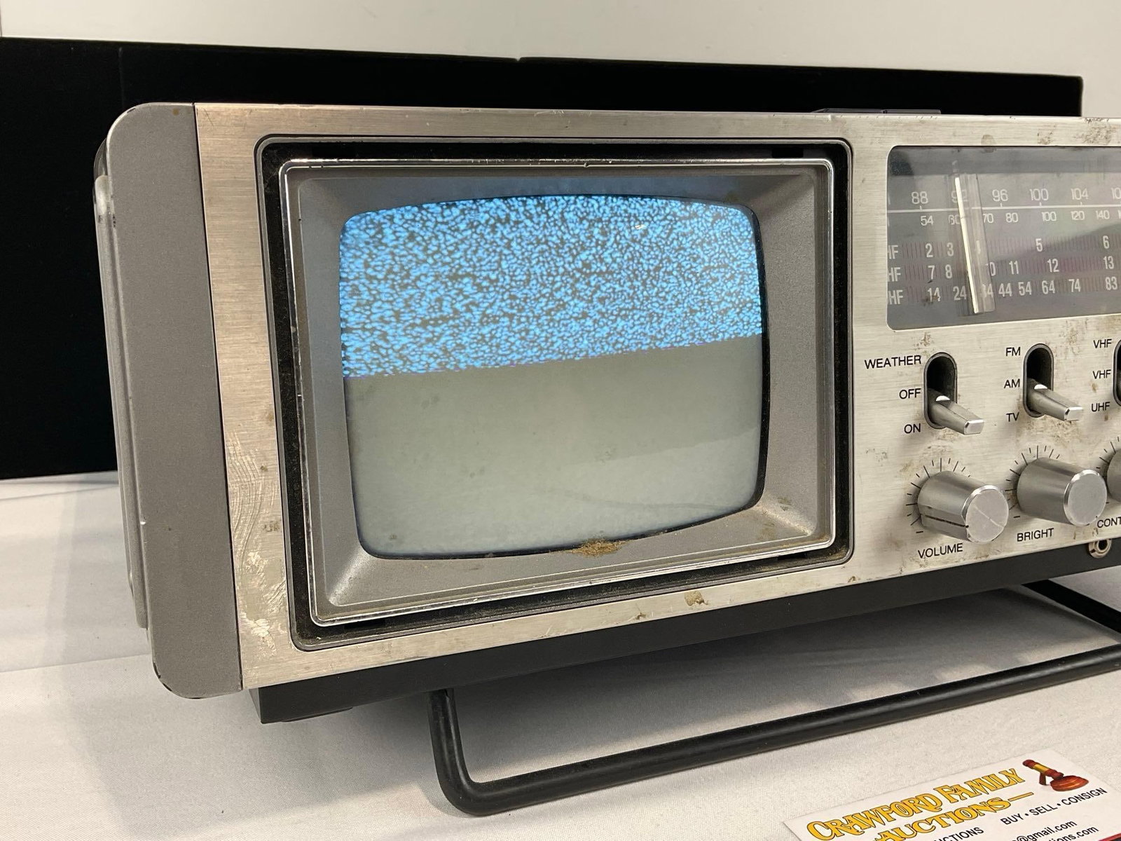 Vintage 1981 RCA Portable TV/Radio/Clock Model AJR? Tested & Powers on - 2