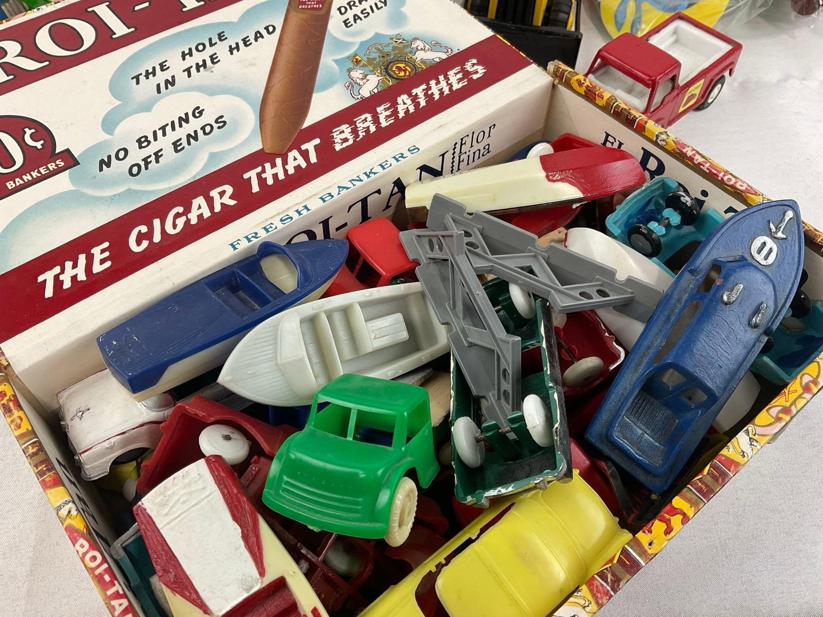 Variety of Diecast Cars, Marx, Tonka & other vintage toys, Erector, Lincoln Logs & more - 7