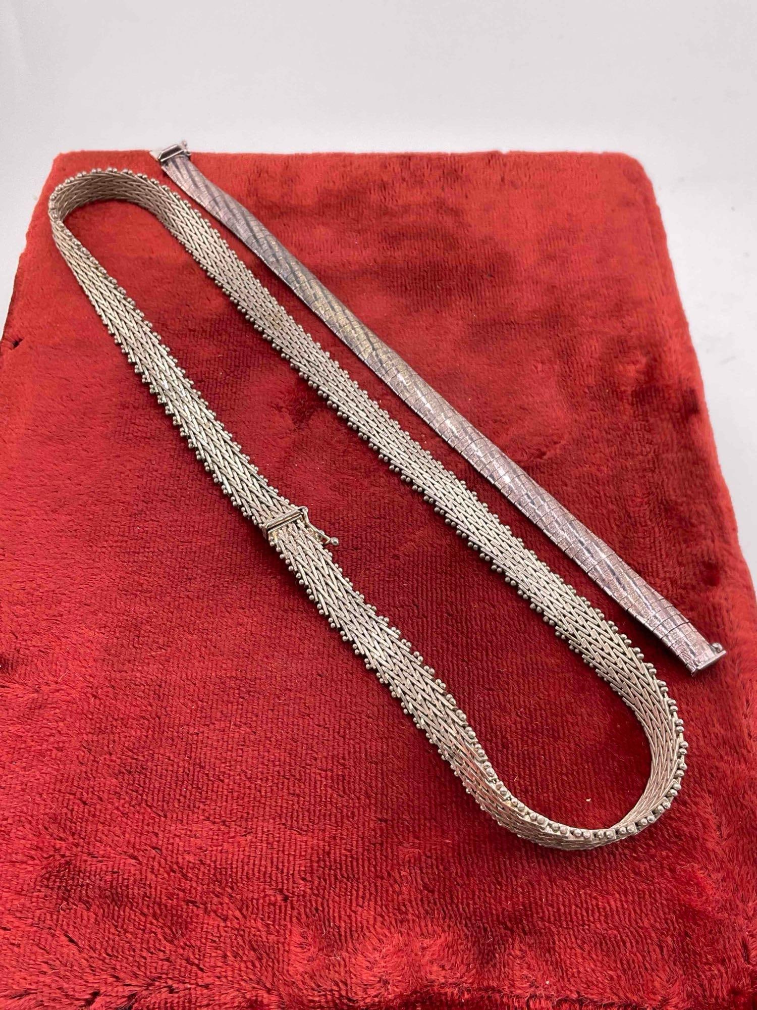 Fine Woven Italian Sterling Silver Necklace & Bracelet.: Fine Woven Italian Sterling Silver Necklace & Bracelet. Weighs 51 grams. Necklace measures 17" DM-1554