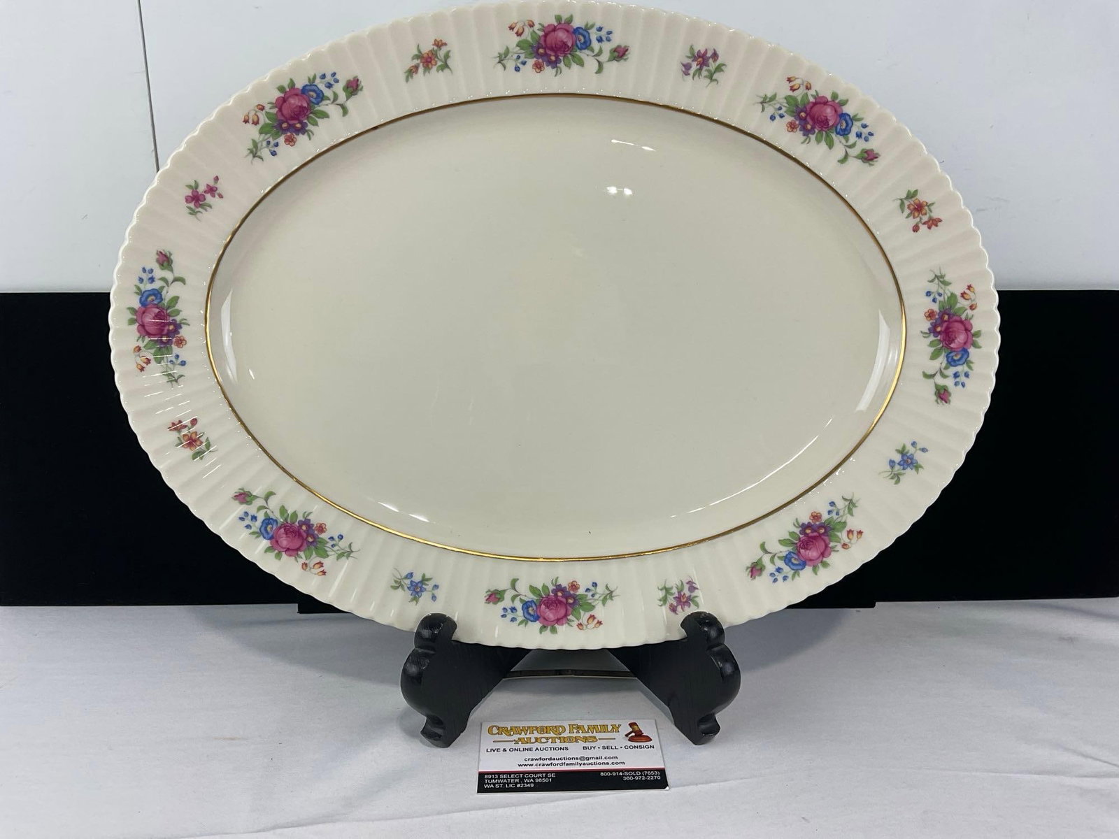 Large Lenox Pavlova pattern 0-386 Platter, 18x13 inches, floral design w/gilt edge: See pics for condition. Measures approx 2h x 18w x 13d inches. E-6610