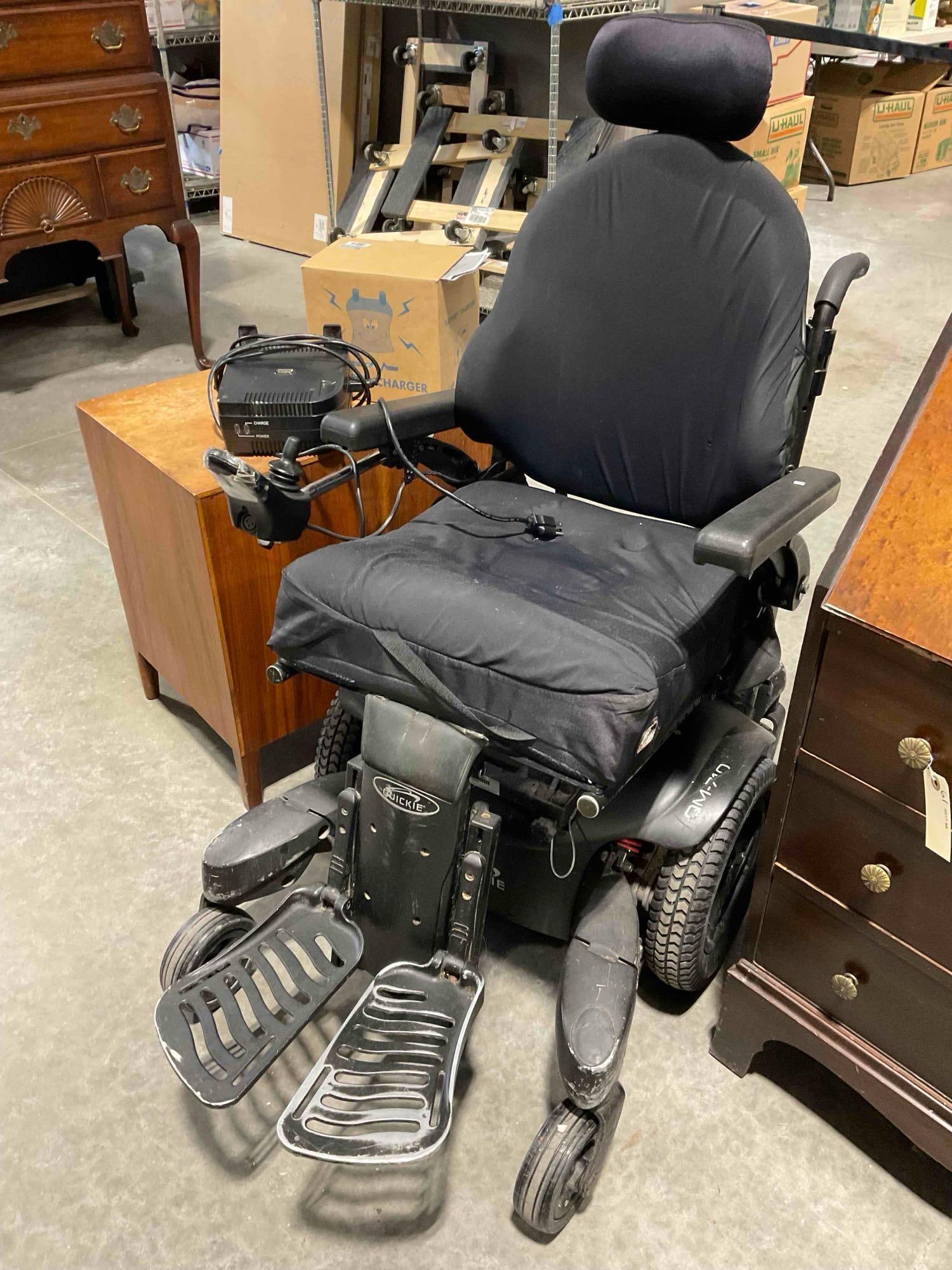 Sunrise Medical Quickie Q710 Power Wheelchair w/ Battery Charger & Maximizer. Tested, Works.: Sunrise Medical Quickie Q710 Power Wheelchair w/ Battery Charger & Maximizer. Tested, Works. Has been used, has wear indicative of age and use, see photos for condition. Measures 28" x 48" x 48" D