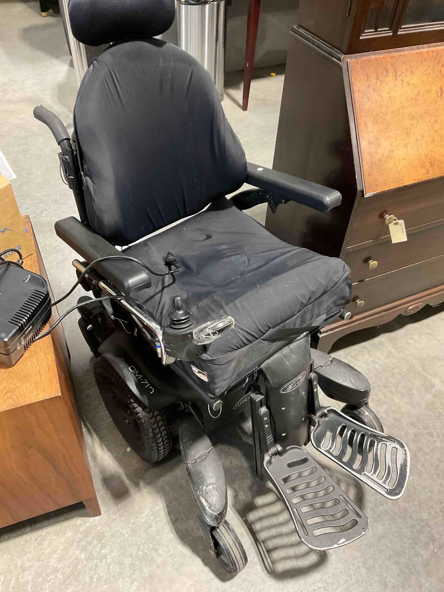Sunrise Medical Quickie Q710 Power Wheelchair w/ Battery Charger & Maximizer. Tested, Works. - 3