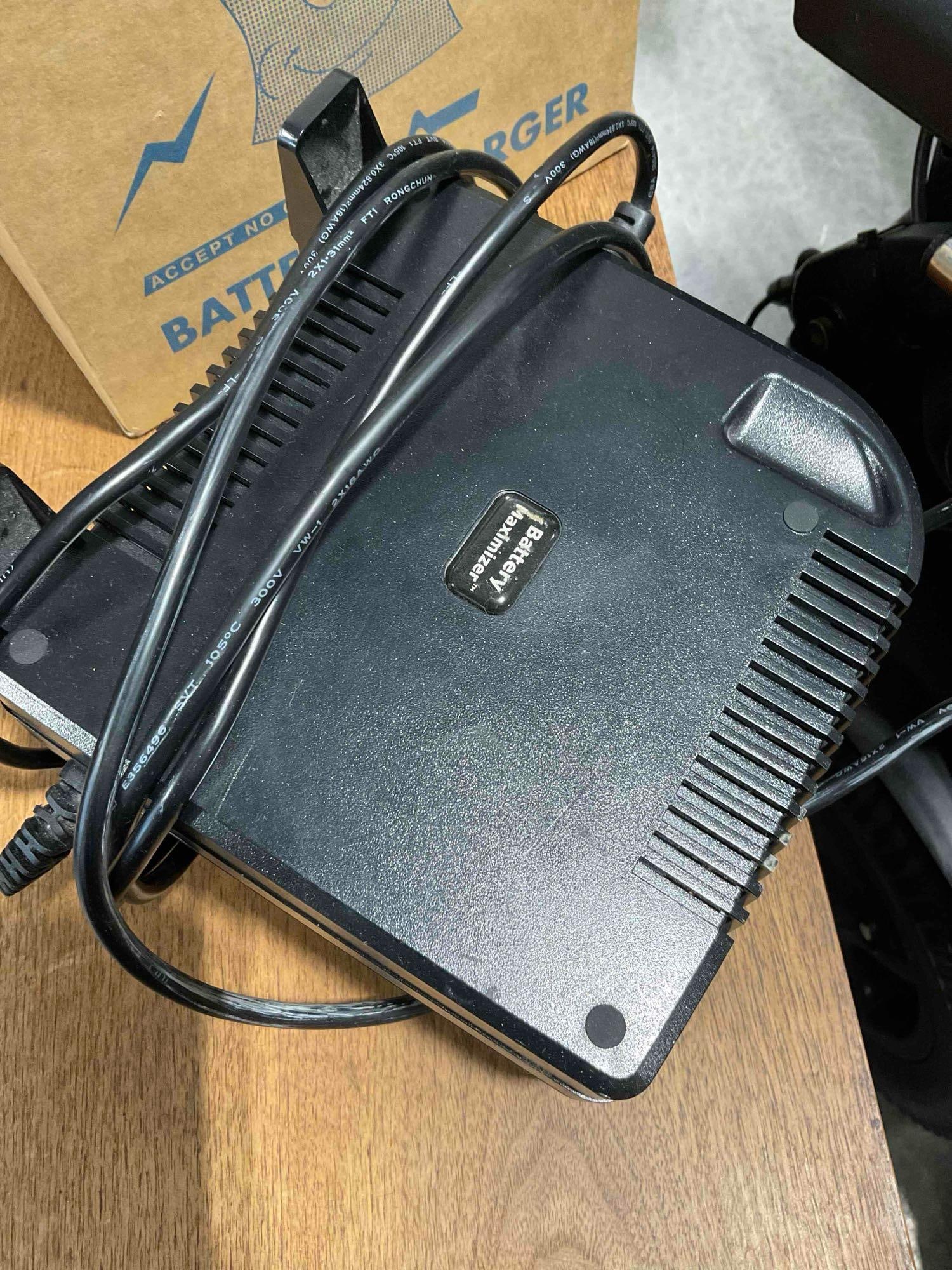 Sunrise Medical Quickie Q710 Power Wheelchair w/ Battery Charger & Maximizer. Tested, Works. - 5