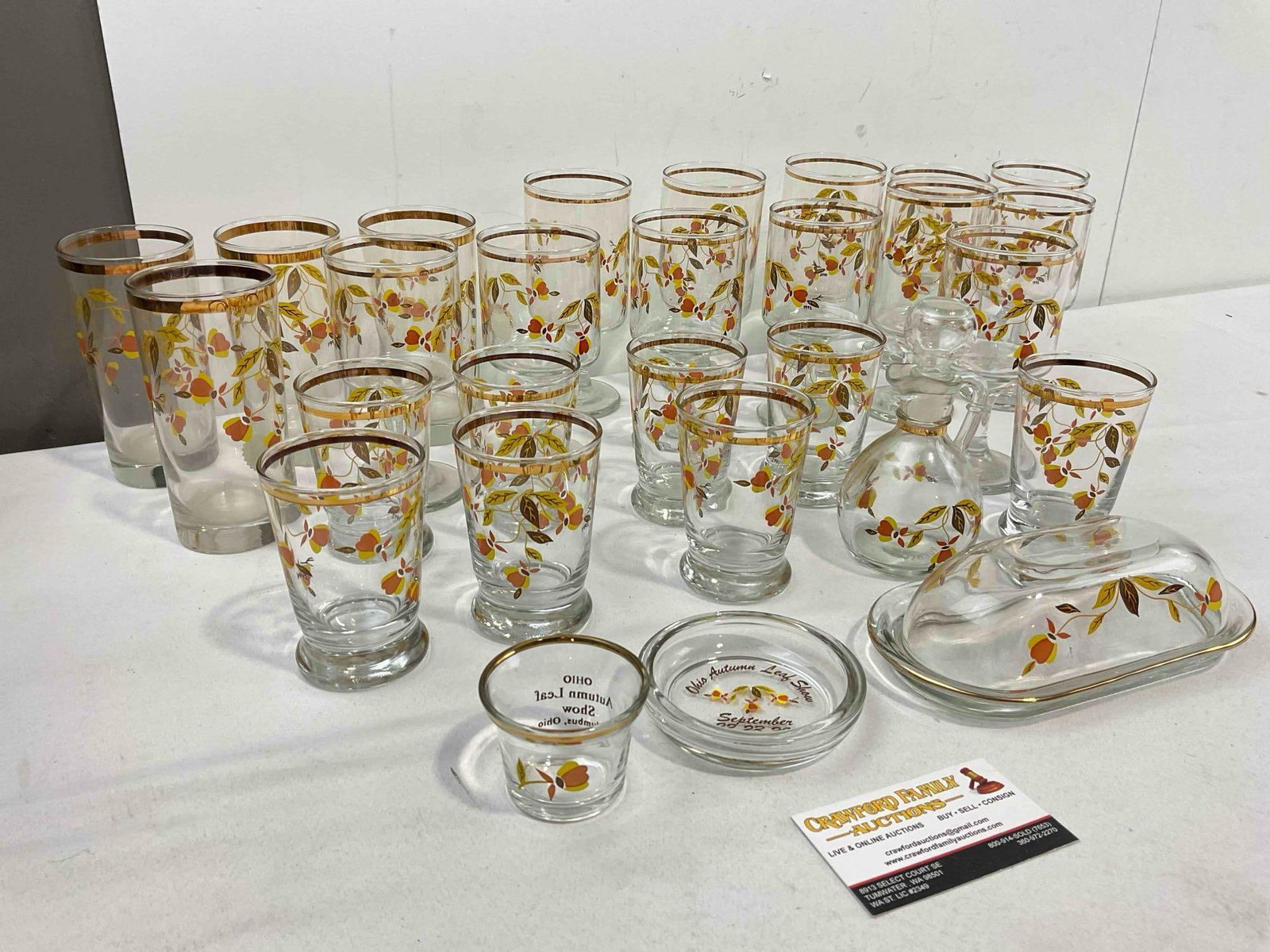 28 pcs Vintage Glassware w/ Hall China's Autumn Leaf Pattern, incl. Cups, Butter Dish & More! - 2