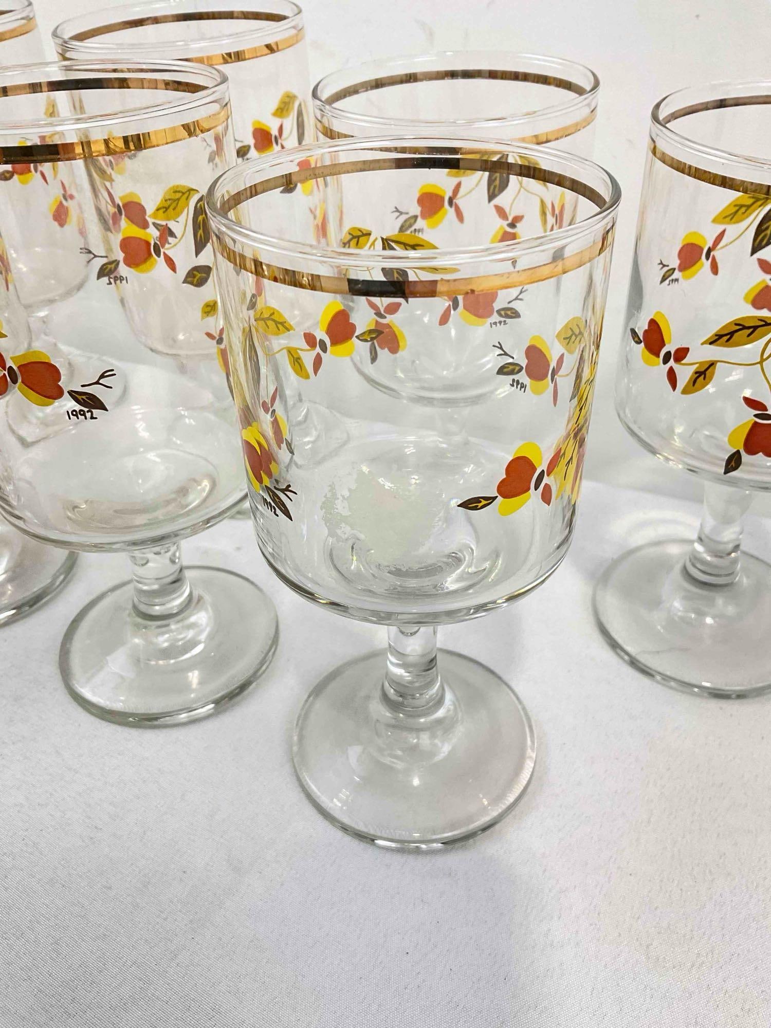 28 pcs Vintage Glassware w/ Hall China's Autumn Leaf Pattern, incl. Cups, Butter Dish & More! - 4
