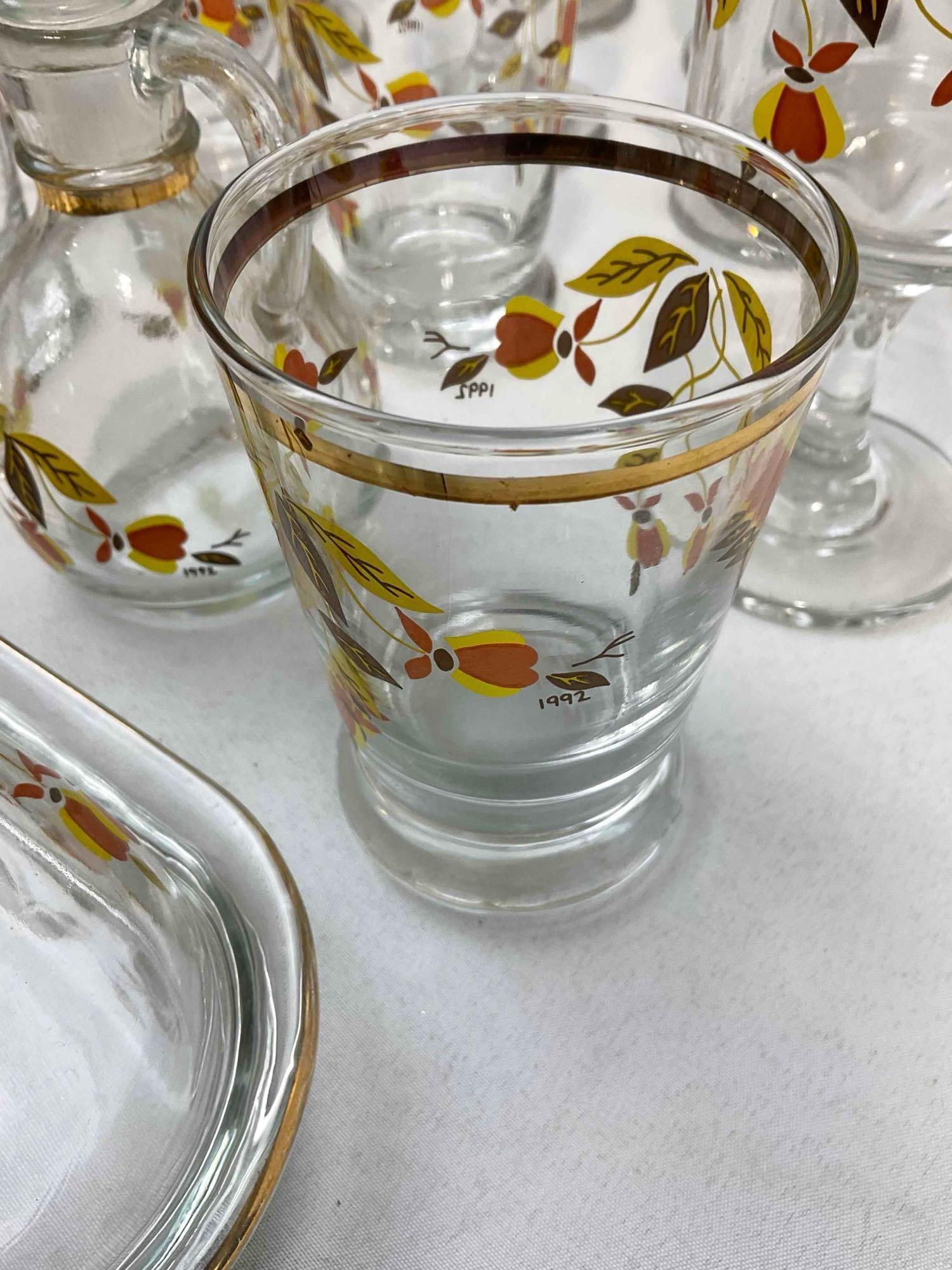 28 pcs Vintage Glassware w/ Hall China's Autumn Leaf Pattern, incl. Cups, Butter Dish & More! - 5