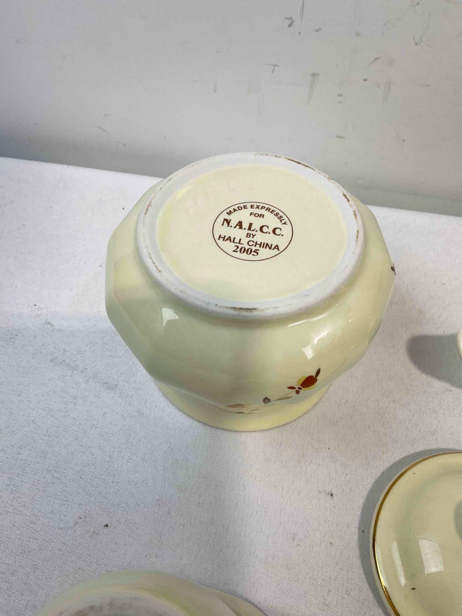 7 pcs Hall China Ceramic Tea Set w/ Autumn Leaves Pattern, incl. Teapot, Mugs, Creamer & More. - 7