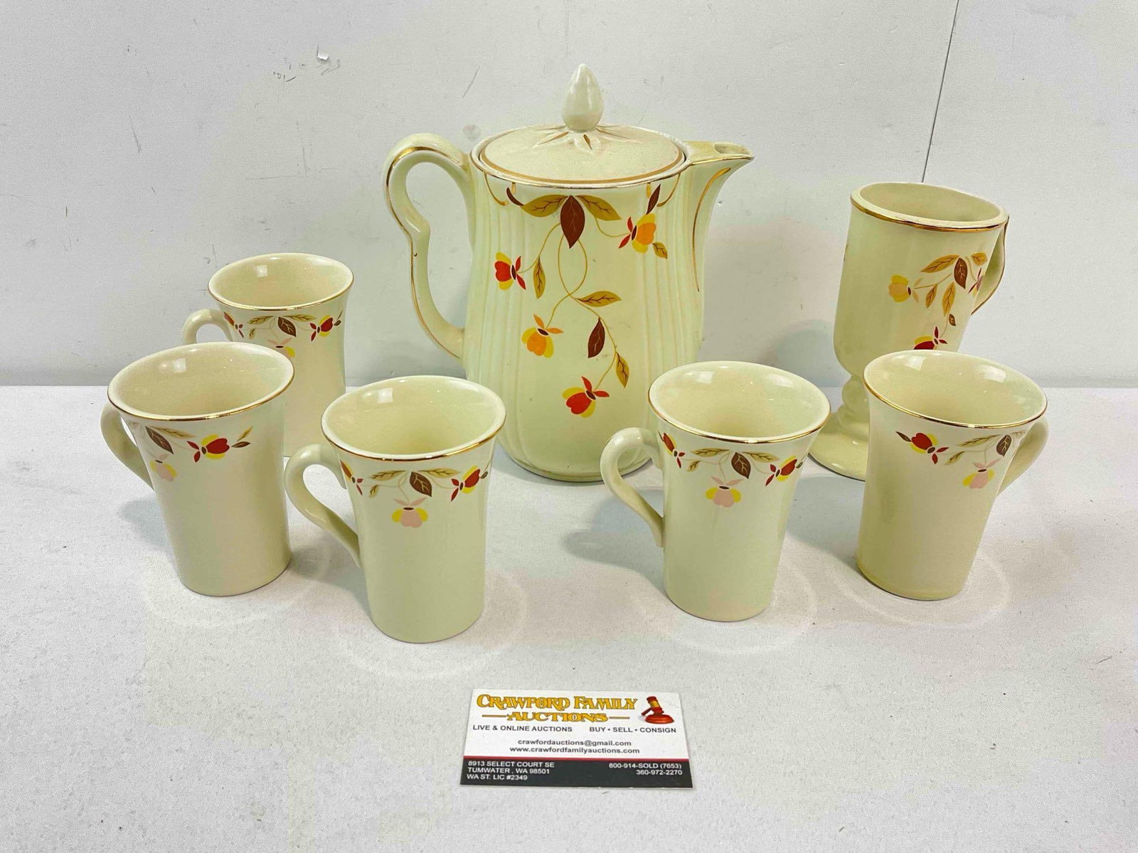 Vintage Hall China Ceramic Coffee Pot & 6 pcs Cups w/ Autumn Leaves Pattern. See pics.: Vintage Hall China Ceramic Coffee Pot & 6 pcs Cups w/ Autumn Leaves Pattern. Minor wear indicative of age and use, minor grime, see pics for condition. Fits in box measuring 16" x 12" x 12" Dm-636