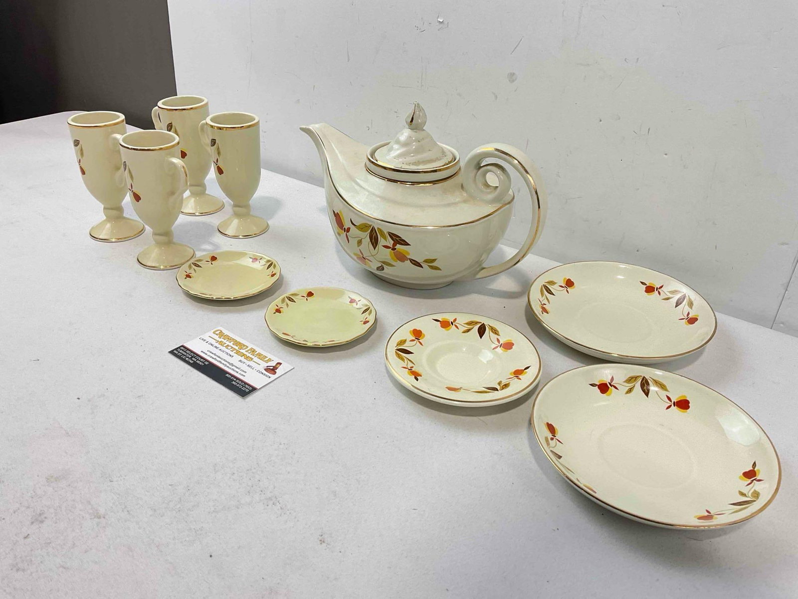 10 pcs Ceramic Assortment w/ Hall China's Autumn Leaves Pattern, incl. Cups, Saucers & More. - 5