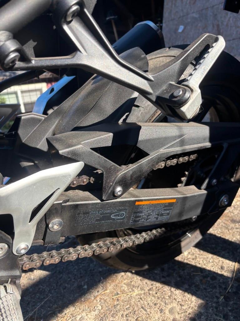 Kawasaki ER400-Z400 Sport Motorcycle w/ only 3779 miles, 2nd owner, good condition! - 12