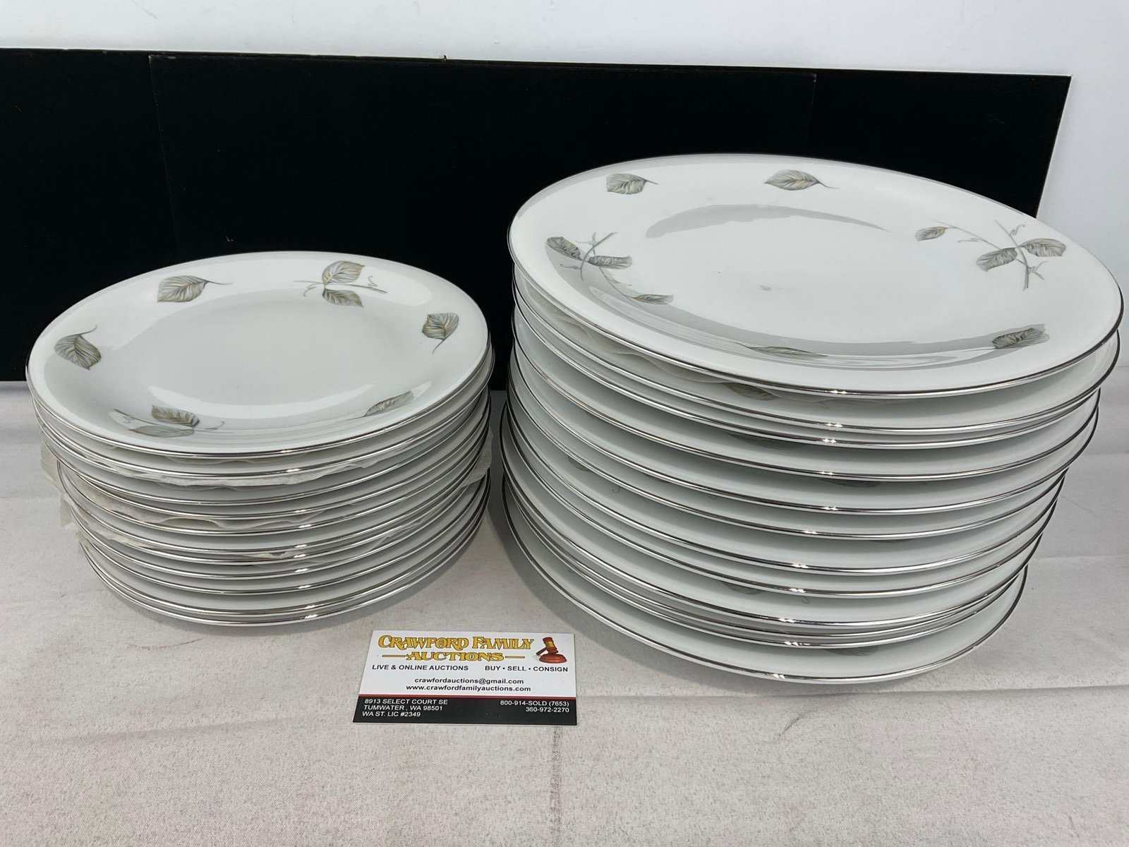 Edelstein Bavarian China, Normandy Pattern, 12 Dinner Plates, & 12 Lunch Plates: Appears to be in good shape. The piece measures approx 11h x 11w x 11d inches. See pics. E-6270 *Oversized shipping may apply*