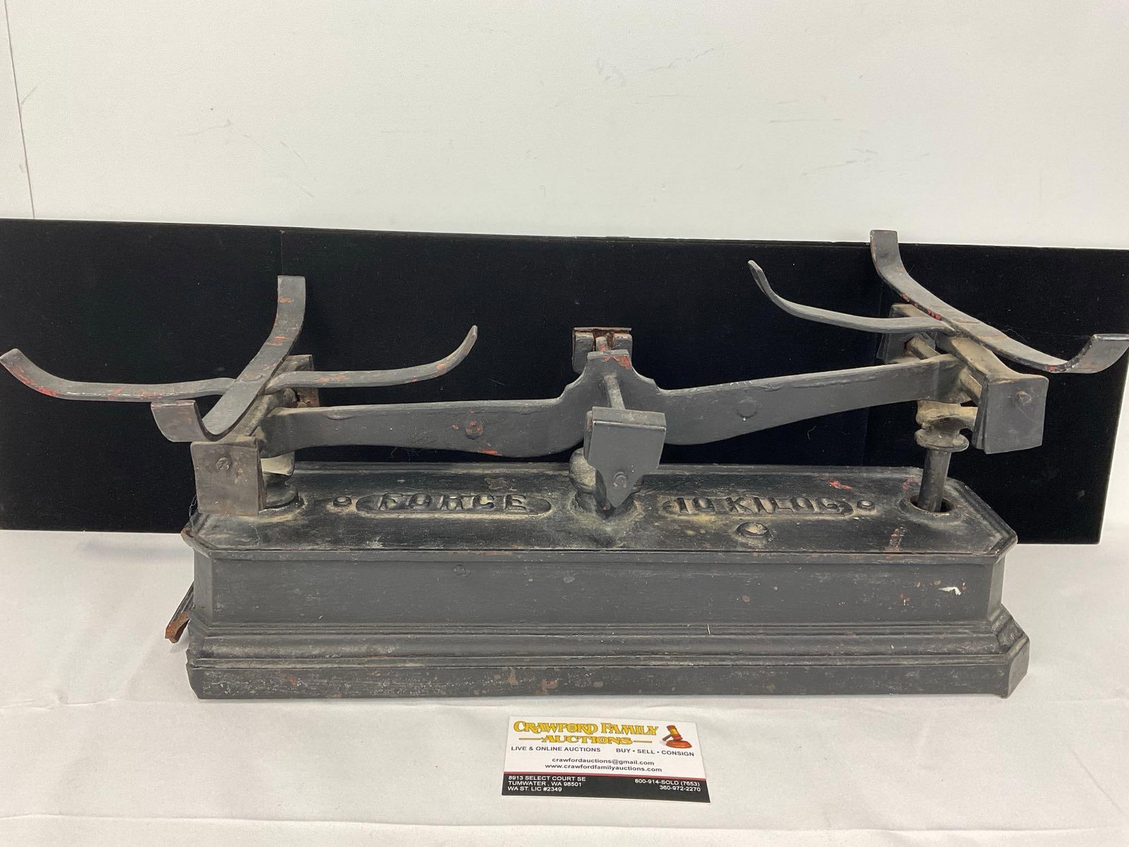 Early 20th Century Cast Iron Scale, Force 10 Kilos, one tine broken off, 9h x 21w x 10d inches: Appears to be in fair to good shape, one corner is broken off. The piece measures approx 9h x 21w x 10d inches. See pics. E-5440