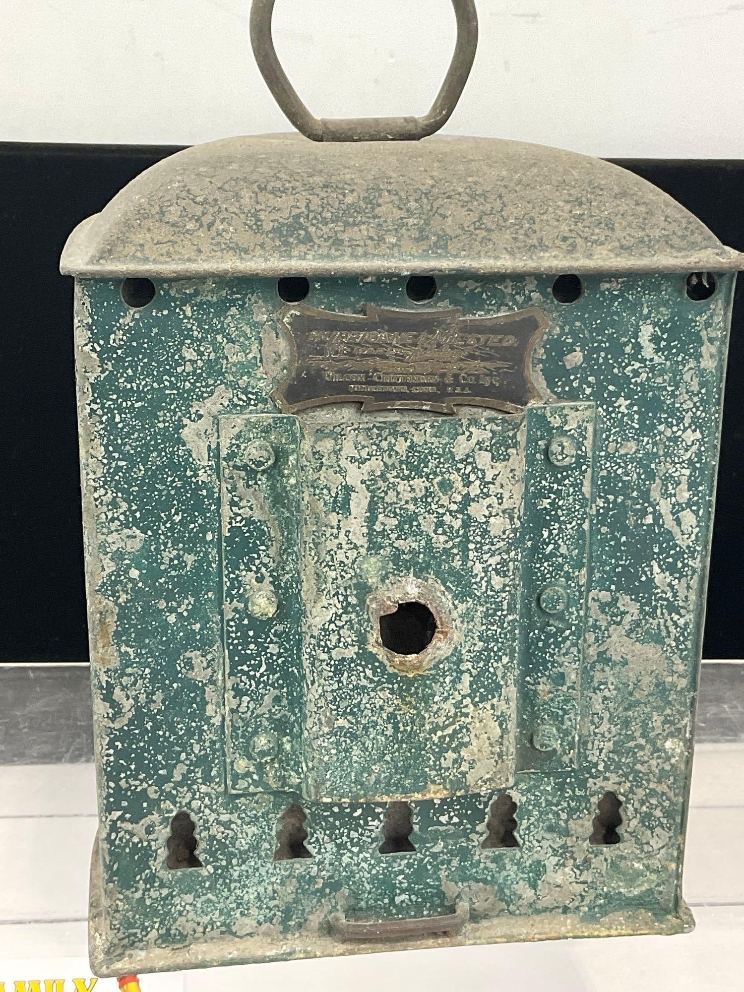 Antique Marine Hurricane Tested Navigation Lantern Blue/Red Divided, w/burner - 3