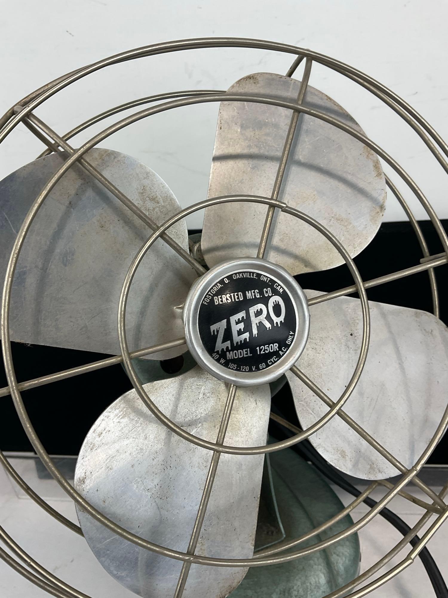 Mid Century Bersted MFG Co. Zero Model 1250R Desk Fan - 2