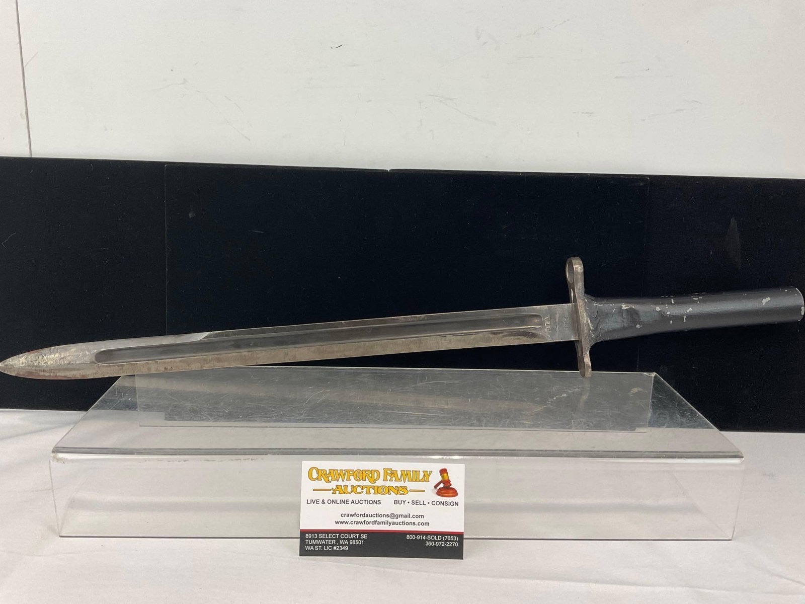 Rock Island Arsenal Bayonet, for the Springfield M1903, Replaced handle w/pipe, 16 inch blade: Replaced handle w/handle, crudely welded on to the crossguard. Marked #341043. See pics for condition. Measures approx 23h x 5w x 3d inches. E-6420