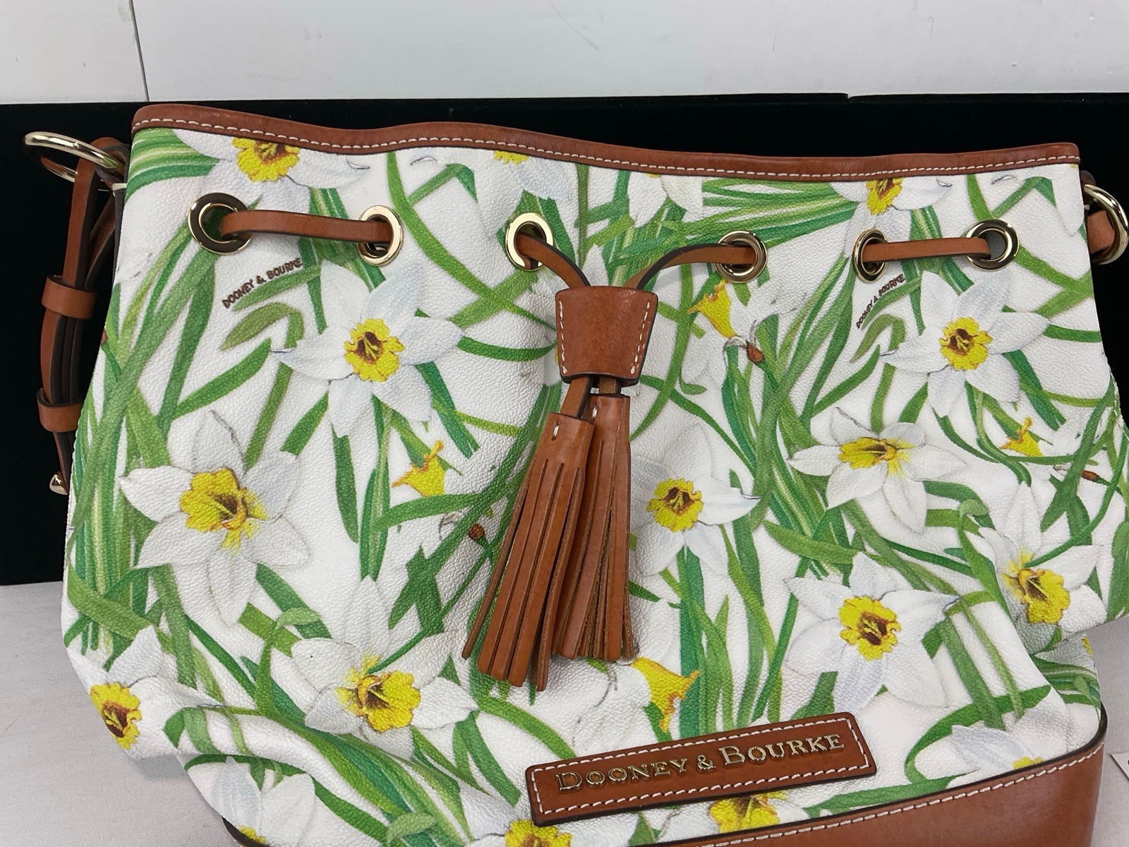 Dooney & Bourke Drawstring Tote & Wristlet Daffodil Pattern w/White Background & Tan Leather - 5