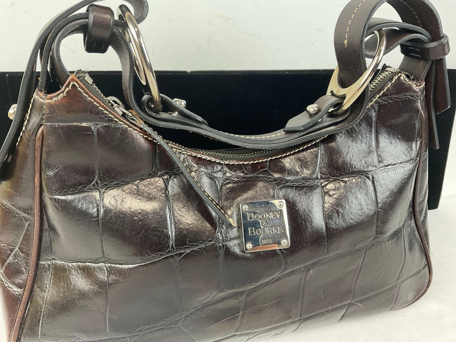 Dooney & Bourke Shoulder Purse, Dark Brown Leather Gator design, some wear - 2