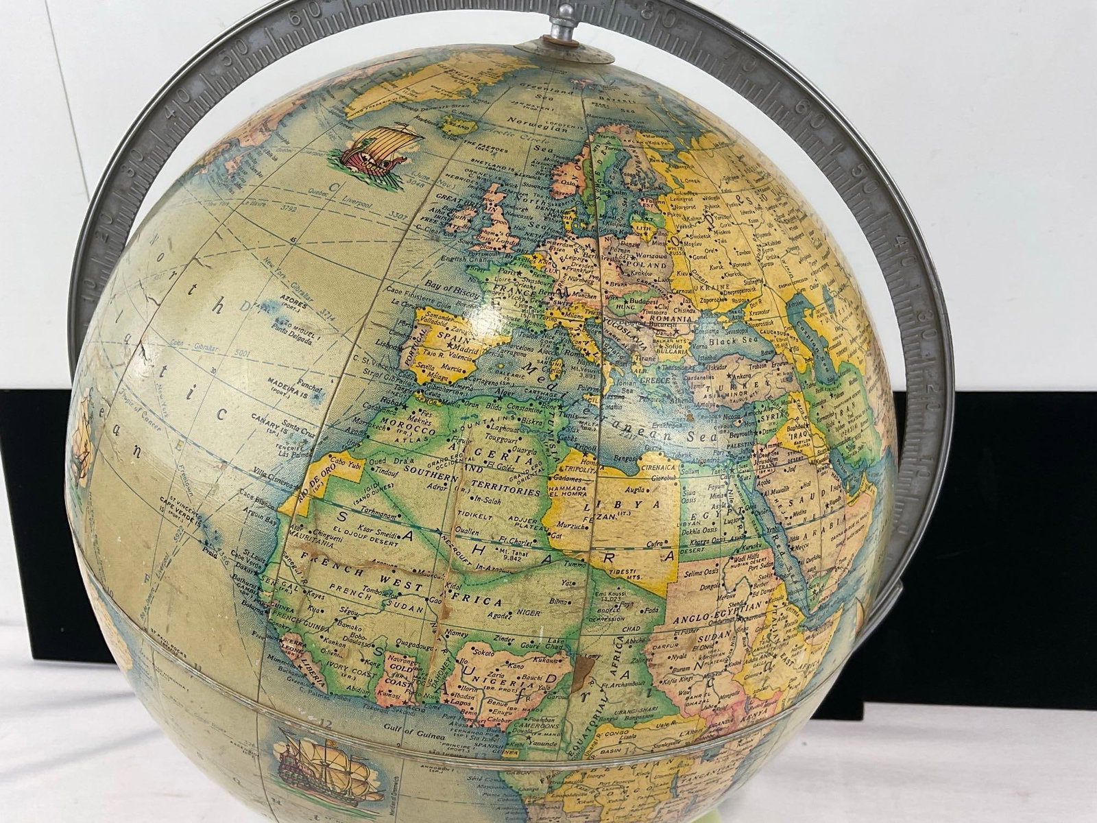 Early 20th Century 1940s Rand McNally Globe, w/Vaseline Milk Glass Base, 18x15x14 inches - 5