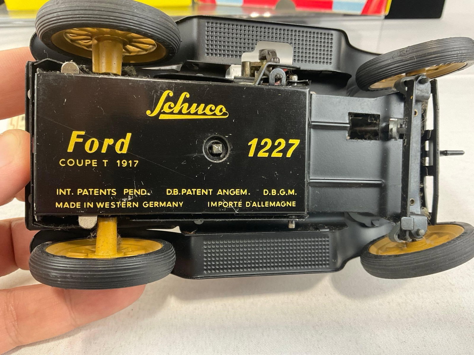 Vintage Schuco Radio 1227 Ford Coupe T 1917, Diecast Car, w/Key, Original cardboard box - 4