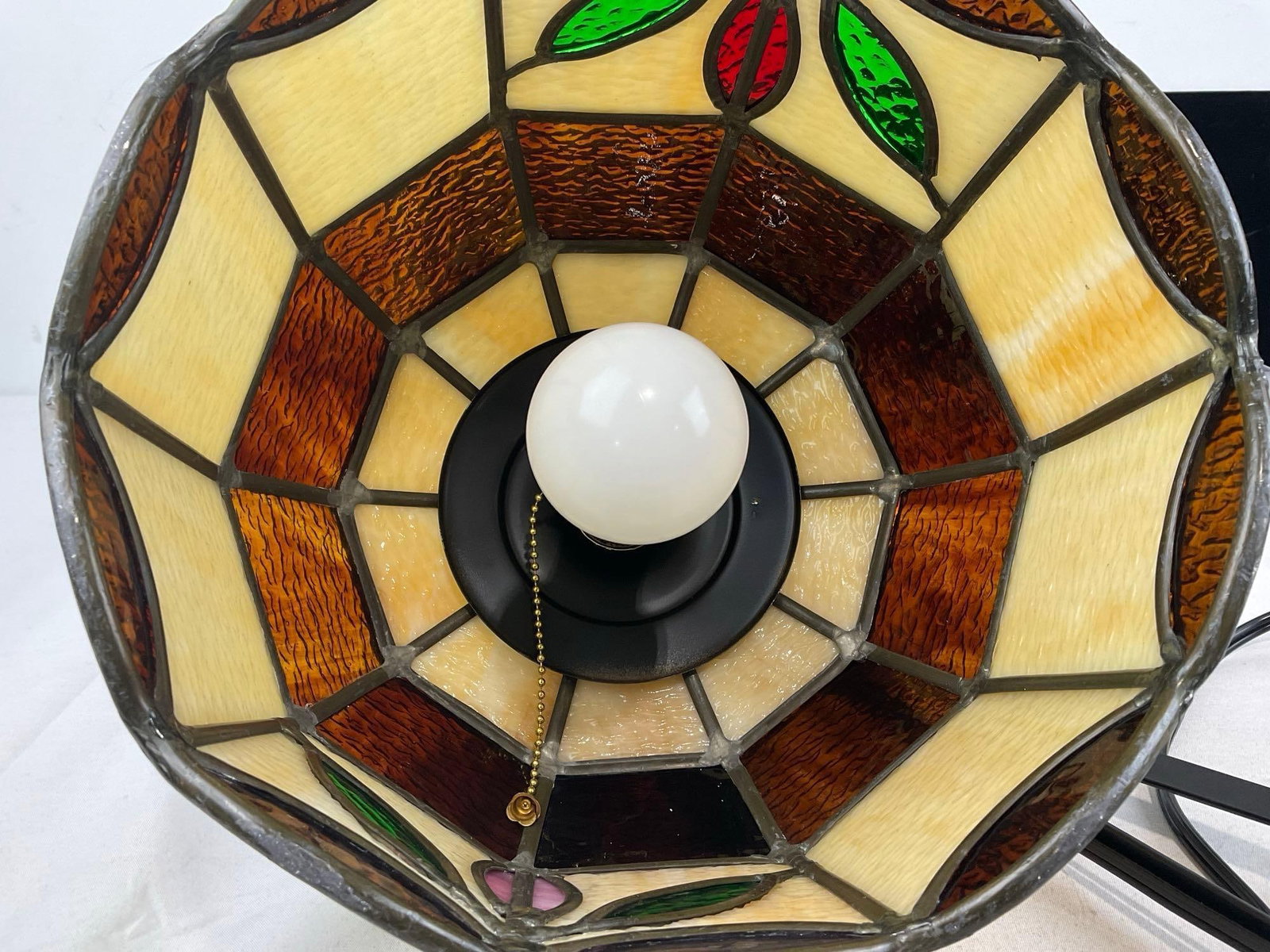 Tiffany Style Amber & Slag Stained Glass Lamp w/Wall Bracket, tested & working - 4