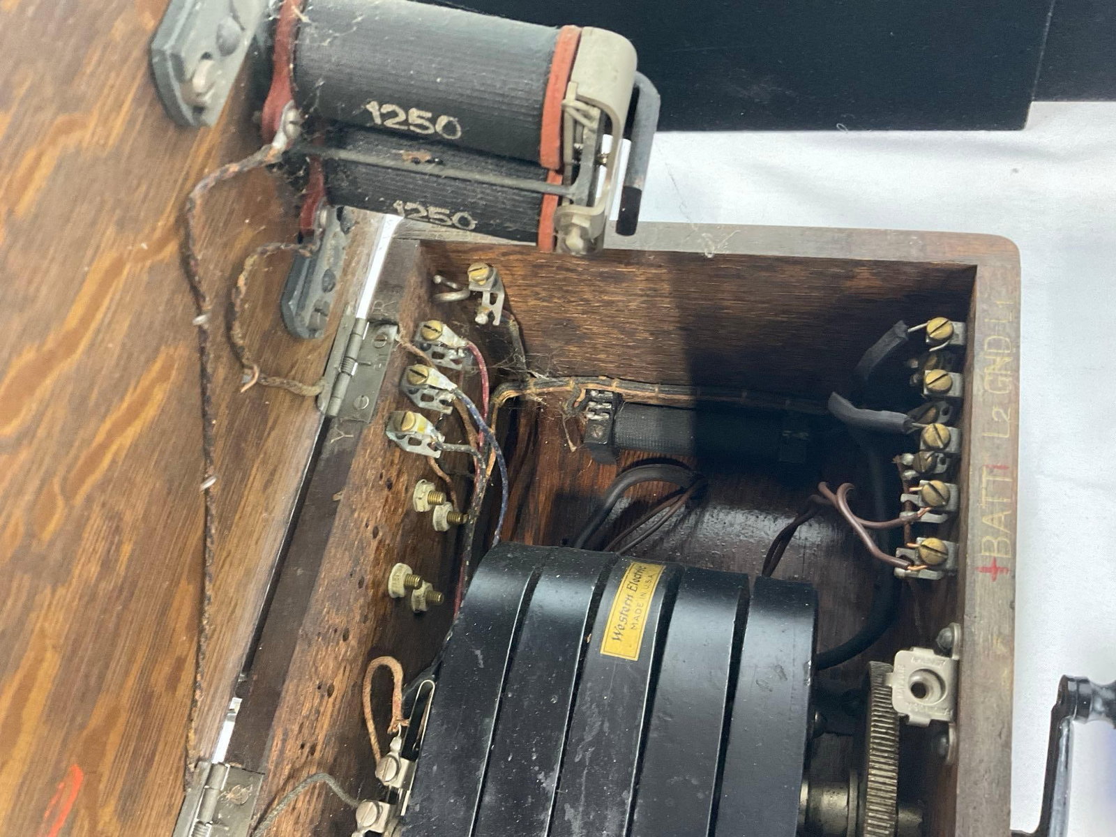Early 20th Century Western Electric Wall Telephone, Hand Crank, 12x14x9 inches - 7