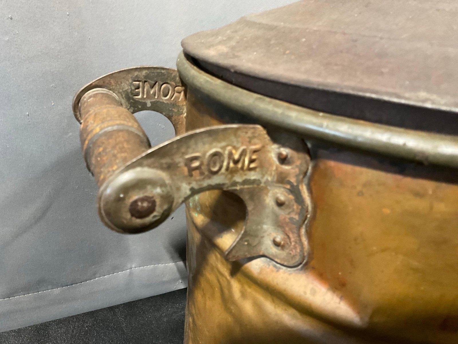 Early 20th Century Rome Copper Boiler Wash Bin, w/handles & lid, 16x26x13 inches - 3