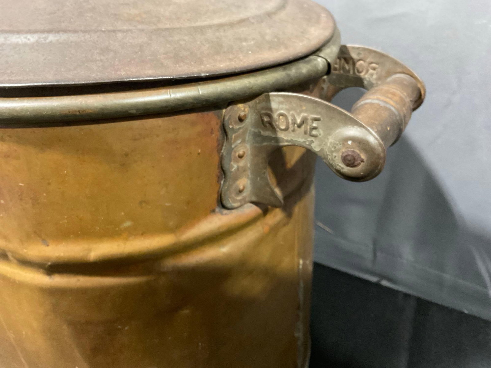 Early 20th Century Rome Copper Boiler Wash Bin, w/handles & lid, 16x26x13 inches - 4