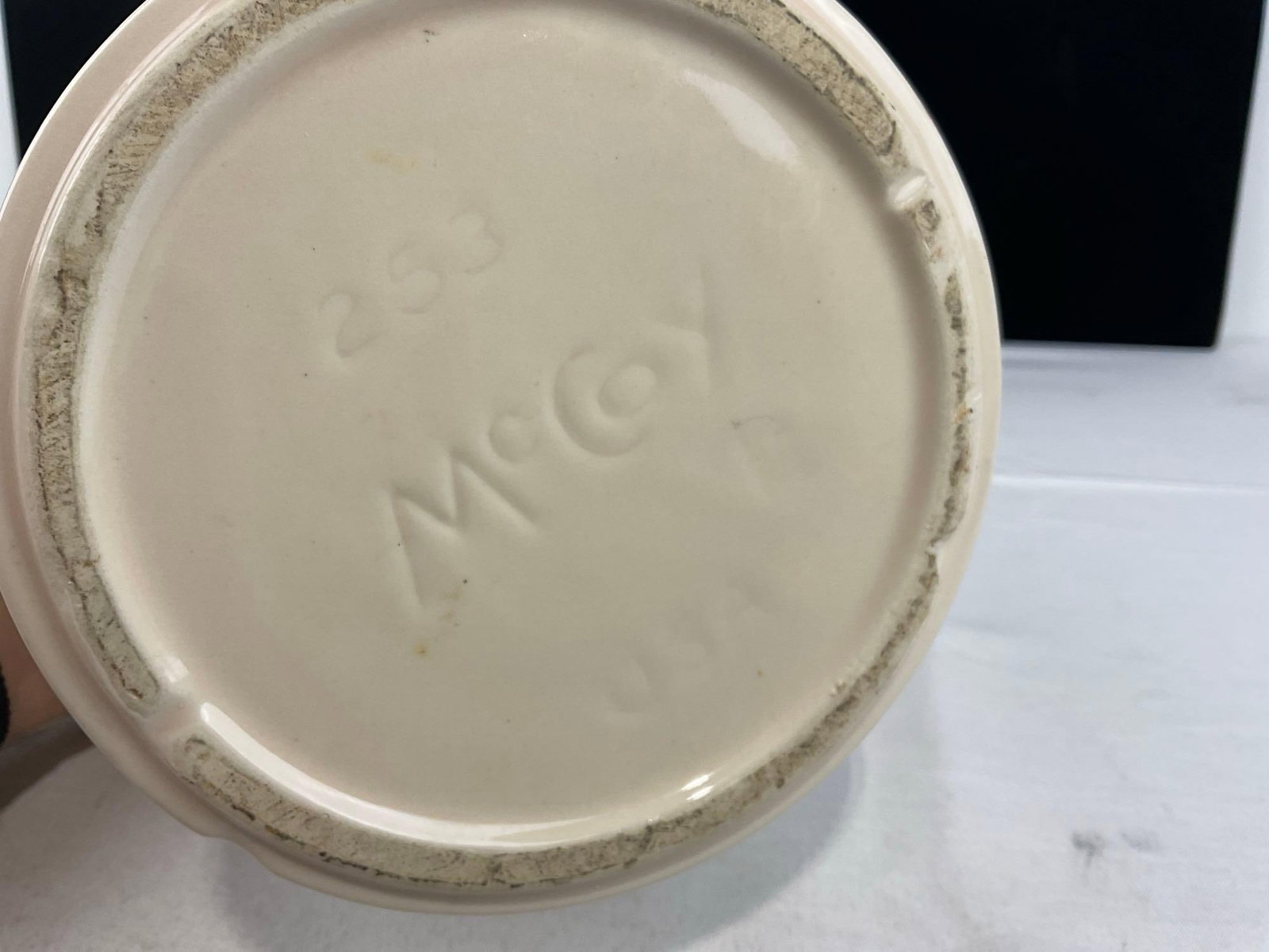 Vintage McCoy Kitchen Storage Crock w/lid, Brown & White #253, 11 inches tall - 5