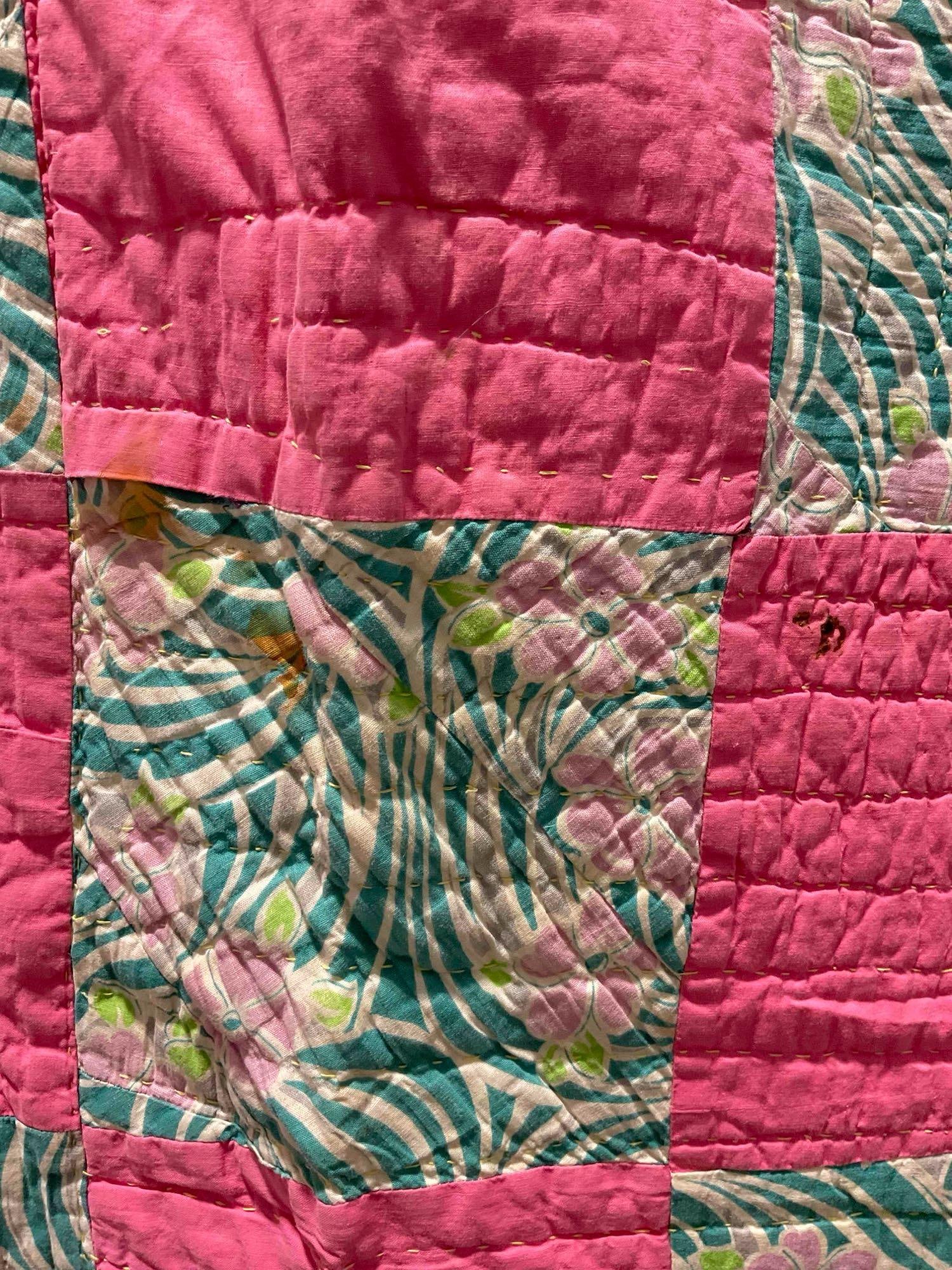 Vintage Hand Quilted Pink & Green Checkerboard Patchwork Bedspread Blanket. See pics. - 5