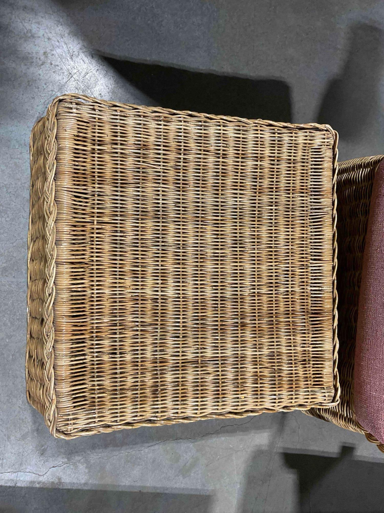 Vintage Wicker Armchair & Ottoman w/ Heathered Pink Cushions. See pics. - 7