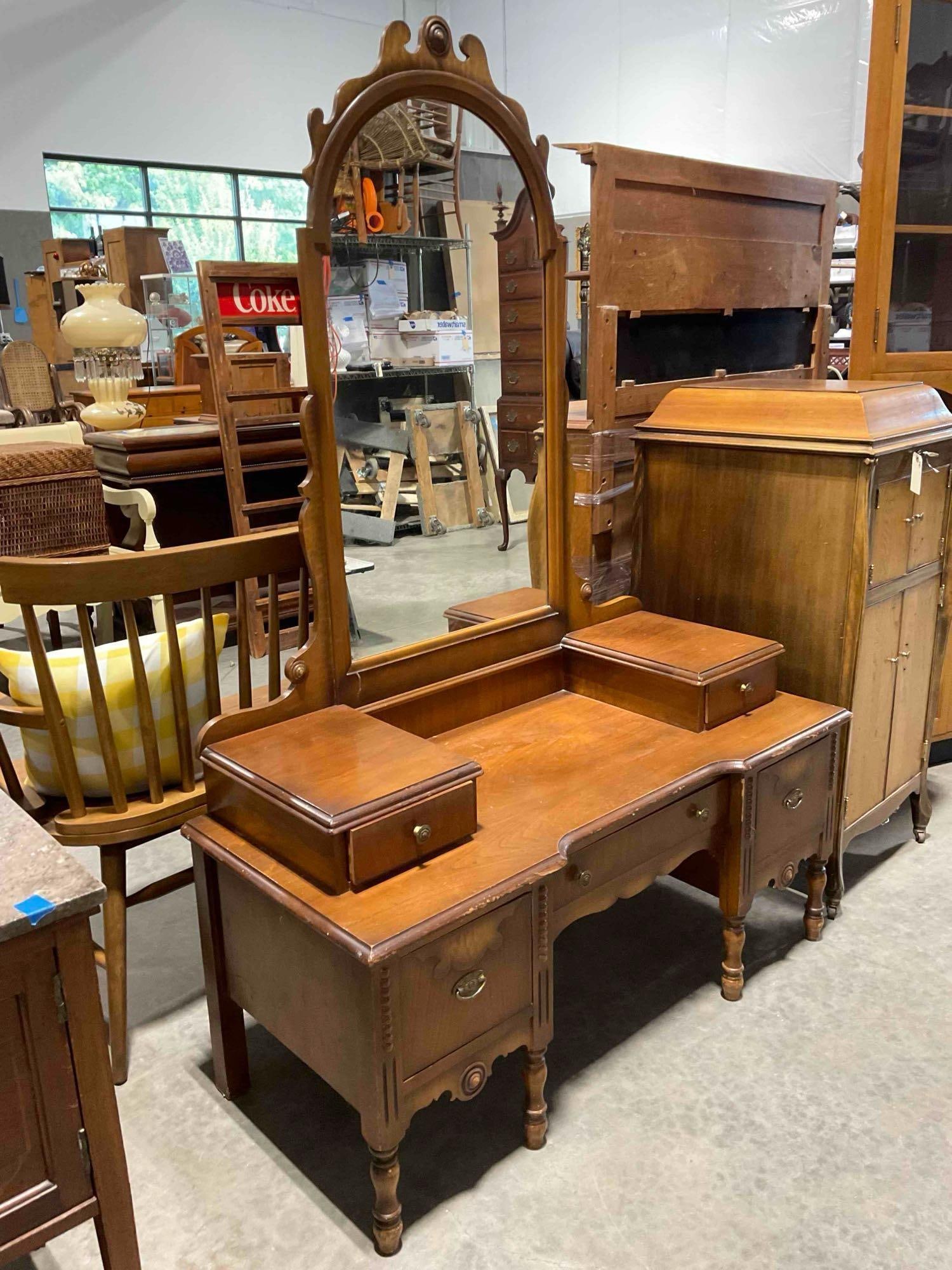 Vintage Charming Walnut? Wood Vanity w/ Standing Mirror & 5 Drawers. See pictures. - 2