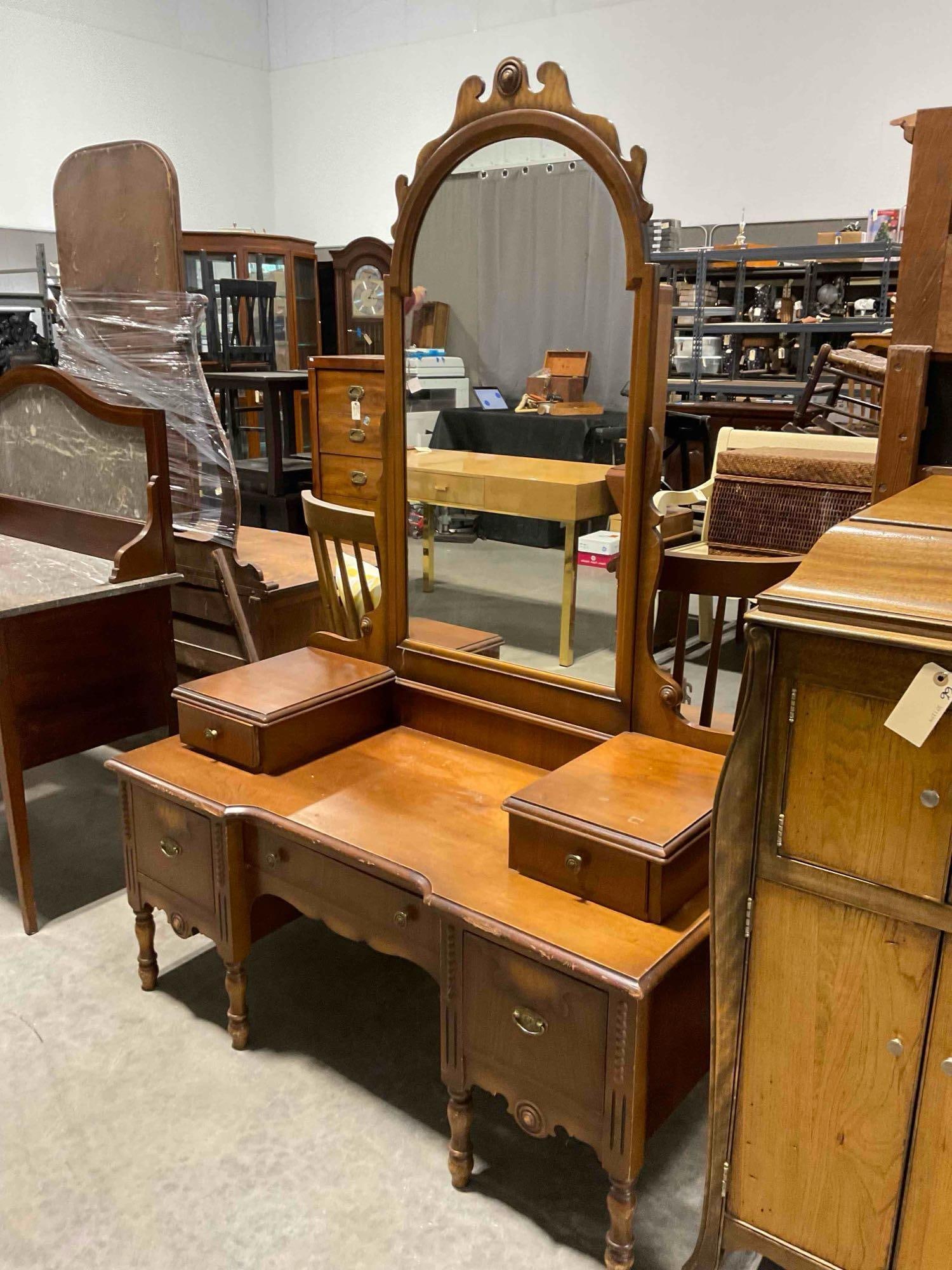 Vintage Charming Walnut? Wood Vanity w/ Standing Mirror & 5 Drawers. See pictures. - 3
