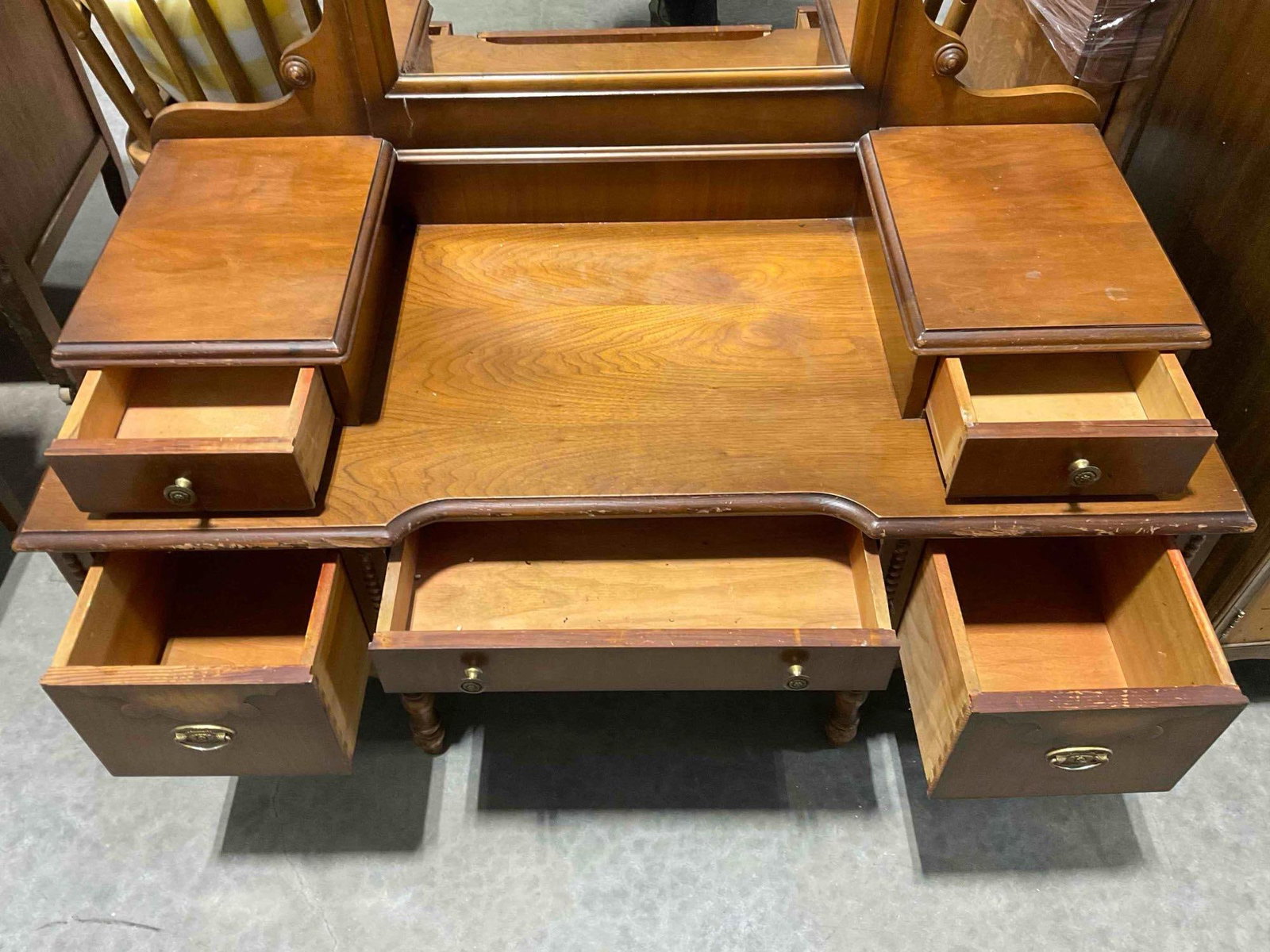 Vintage Charming Walnut? Wood Vanity w/ Standing Mirror & 5 Drawers. See pictures. - 4