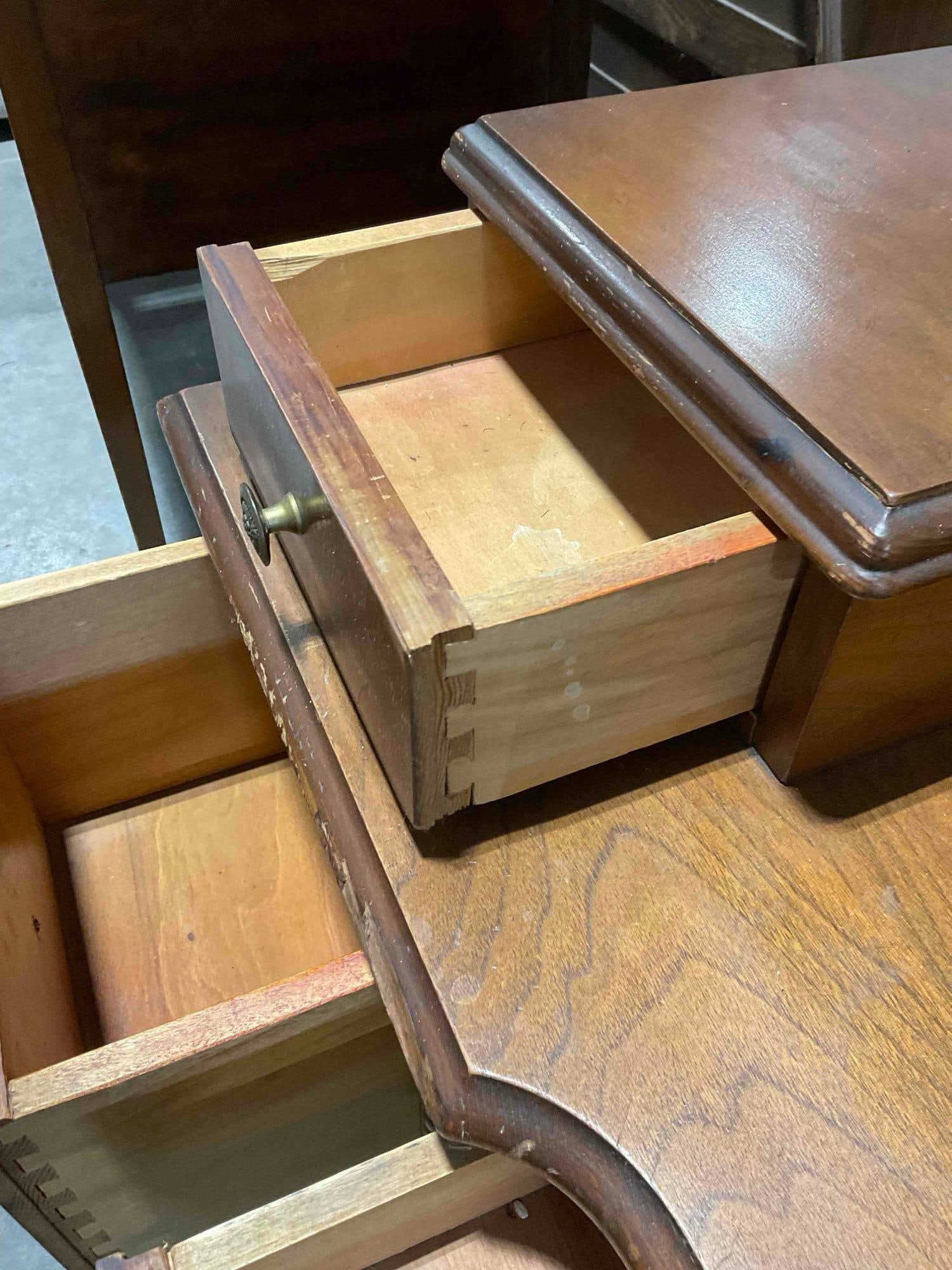 Vintage Charming Walnut? Wood Vanity w/ Standing Mirror & 5 Drawers. See pictures. - 5