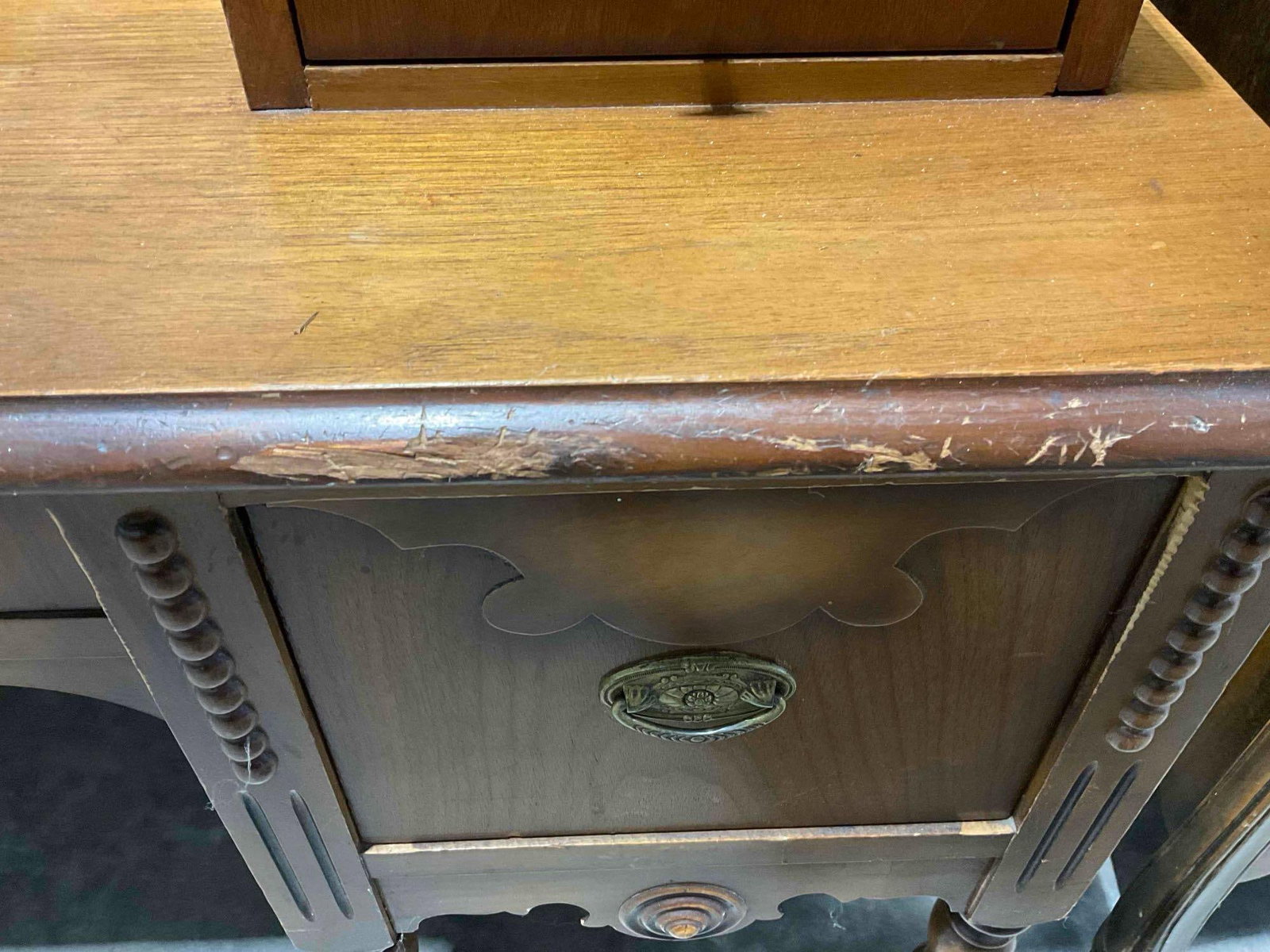 Vintage Charming Walnut? Wood Vanity w/ Standing Mirror & 5 Drawers. See pictures. - 9