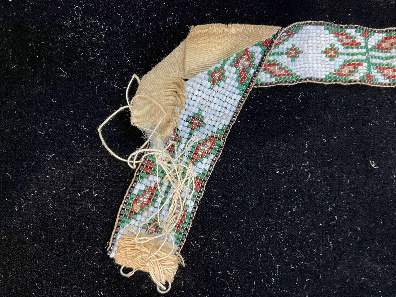 Antique 1920s Loom Beaded Ladies Belt w/ Venetian Glass Beads on Ribbon Backing. - 4
