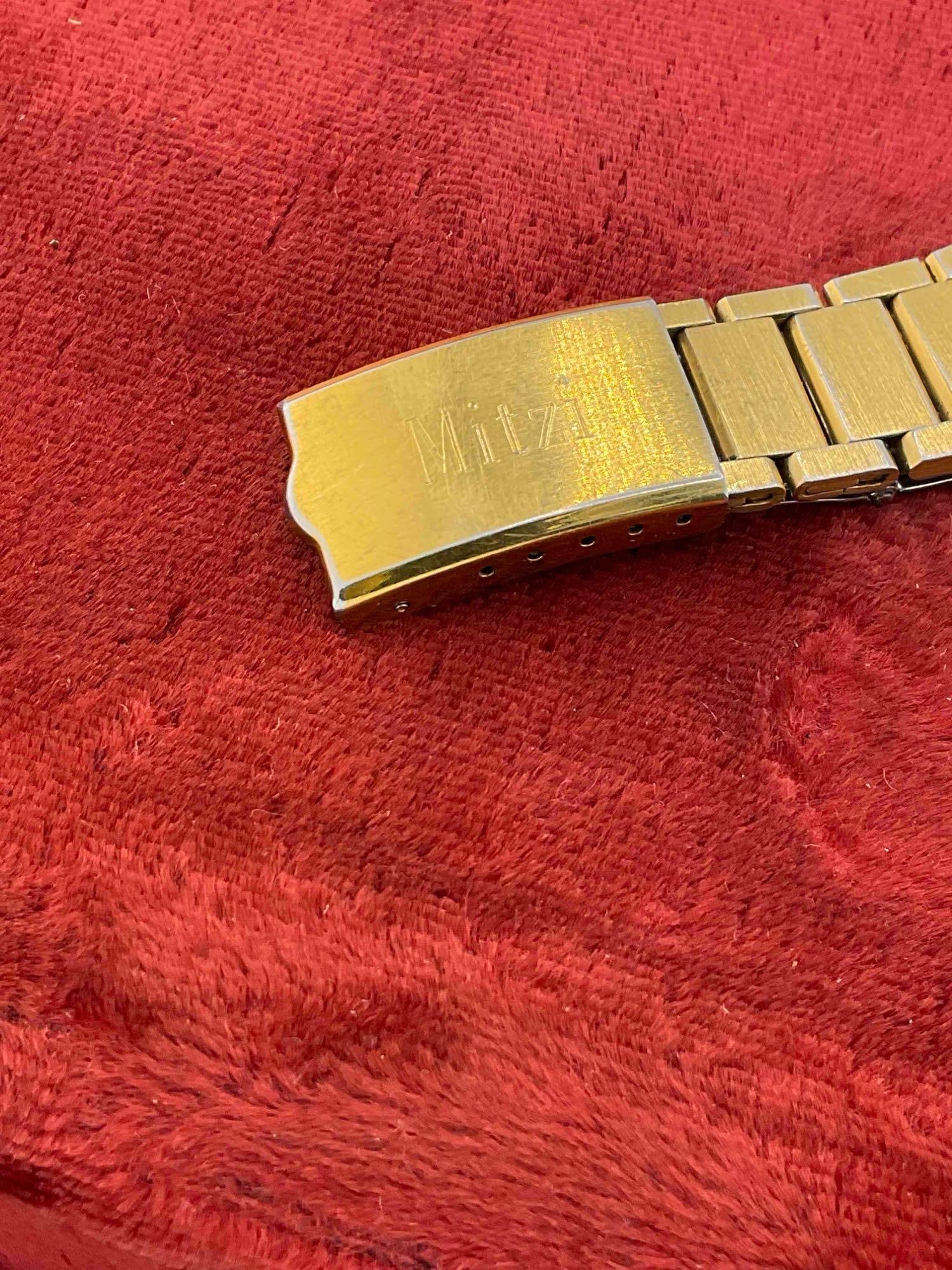 Vintage Wyler Incaflex Dynawind Gold Toned Stainless Steel Men's Watch Model 3411ME-1093. - 3