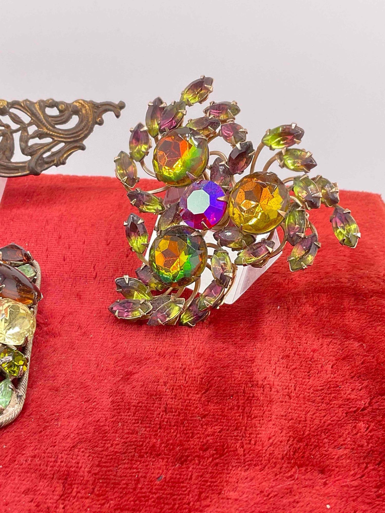 3 pcs Vintage Ladies' Rhinestone Brooch Pin Collection, incl. 1x Resin Cabochon. See pics. - 2