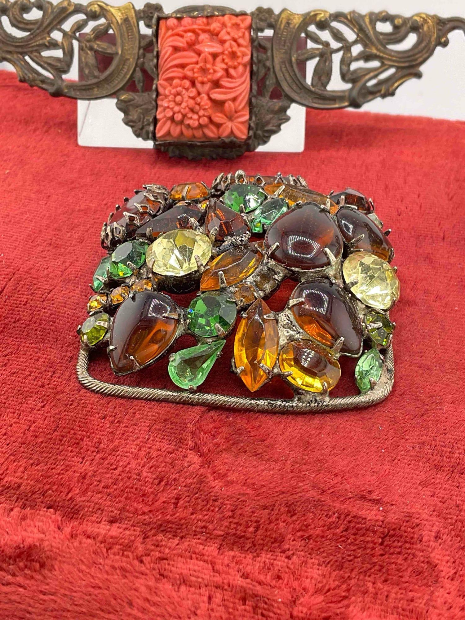 3 pcs Vintage Ladies' Rhinestone Brooch Pin Collection, incl. 1x Resin Cabochon. See pics. - 3