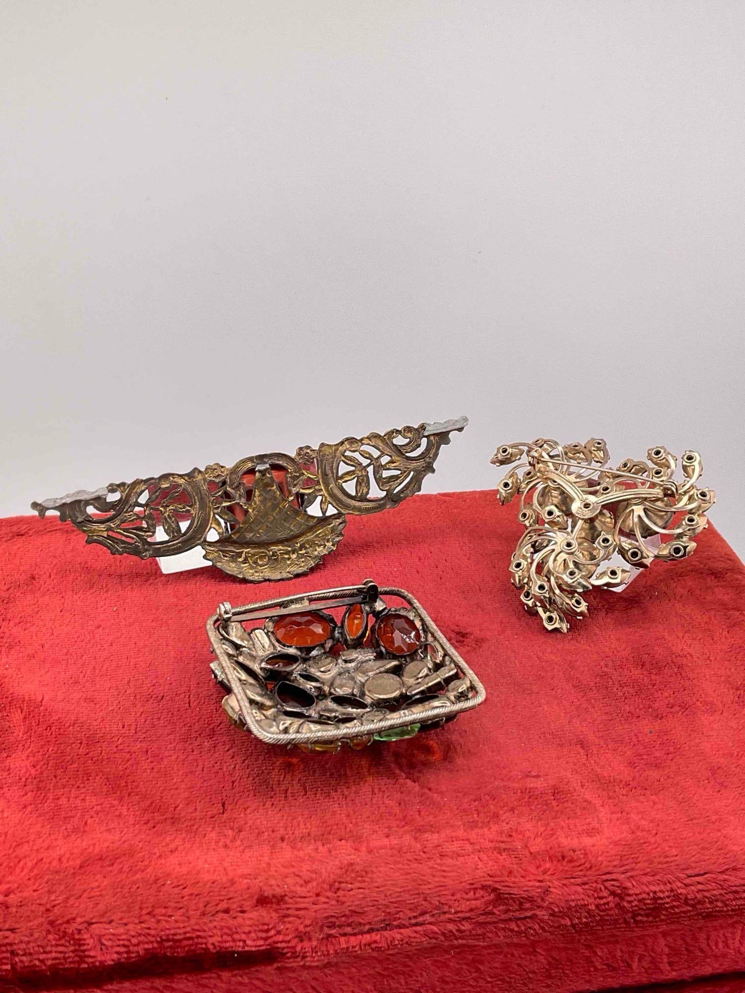 3 pcs Vintage Ladies' Rhinestone Brooch Pin Collection, incl. 1x Resin Cabochon. See pics. - 5